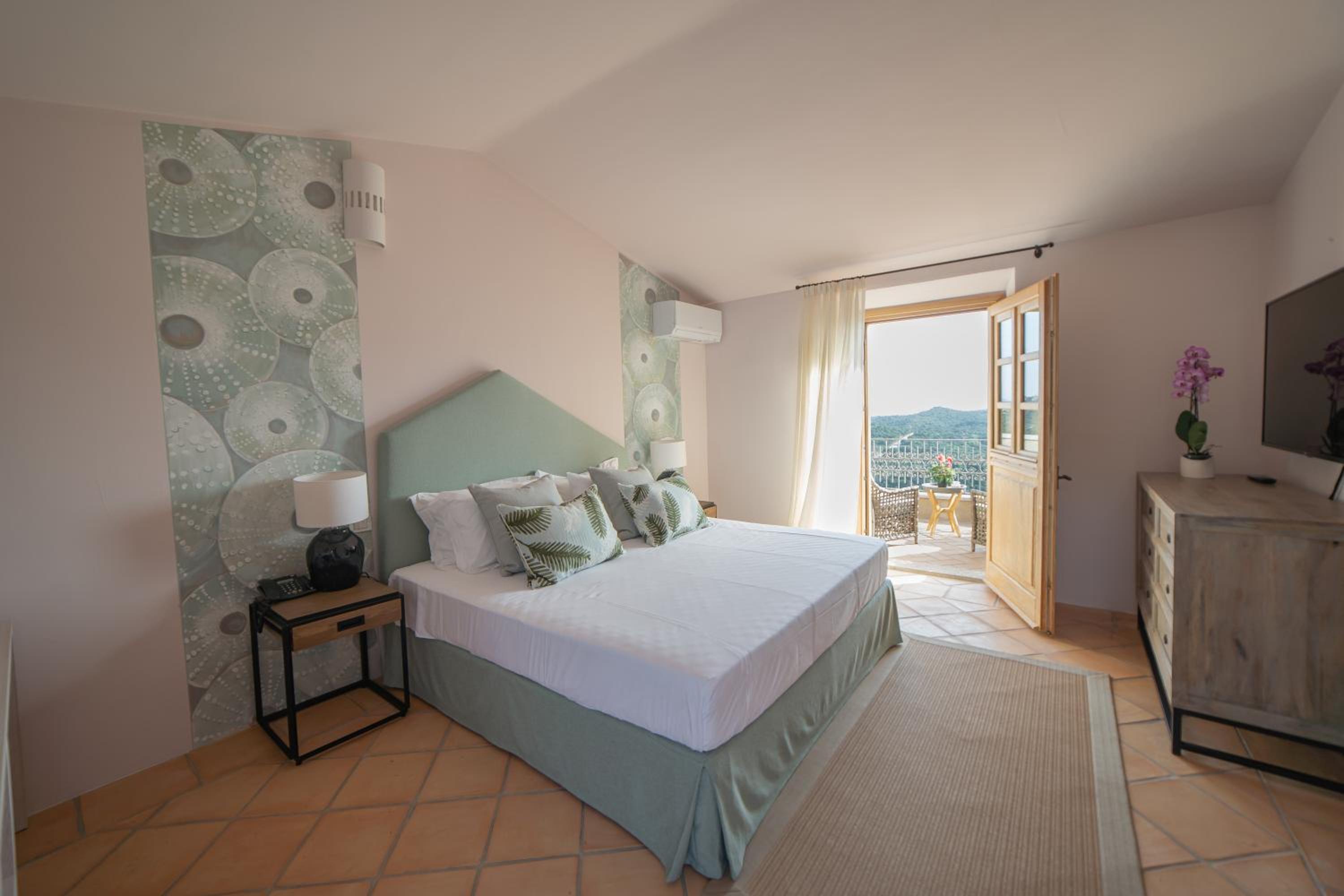 Double Room with Sea View - Photo 5