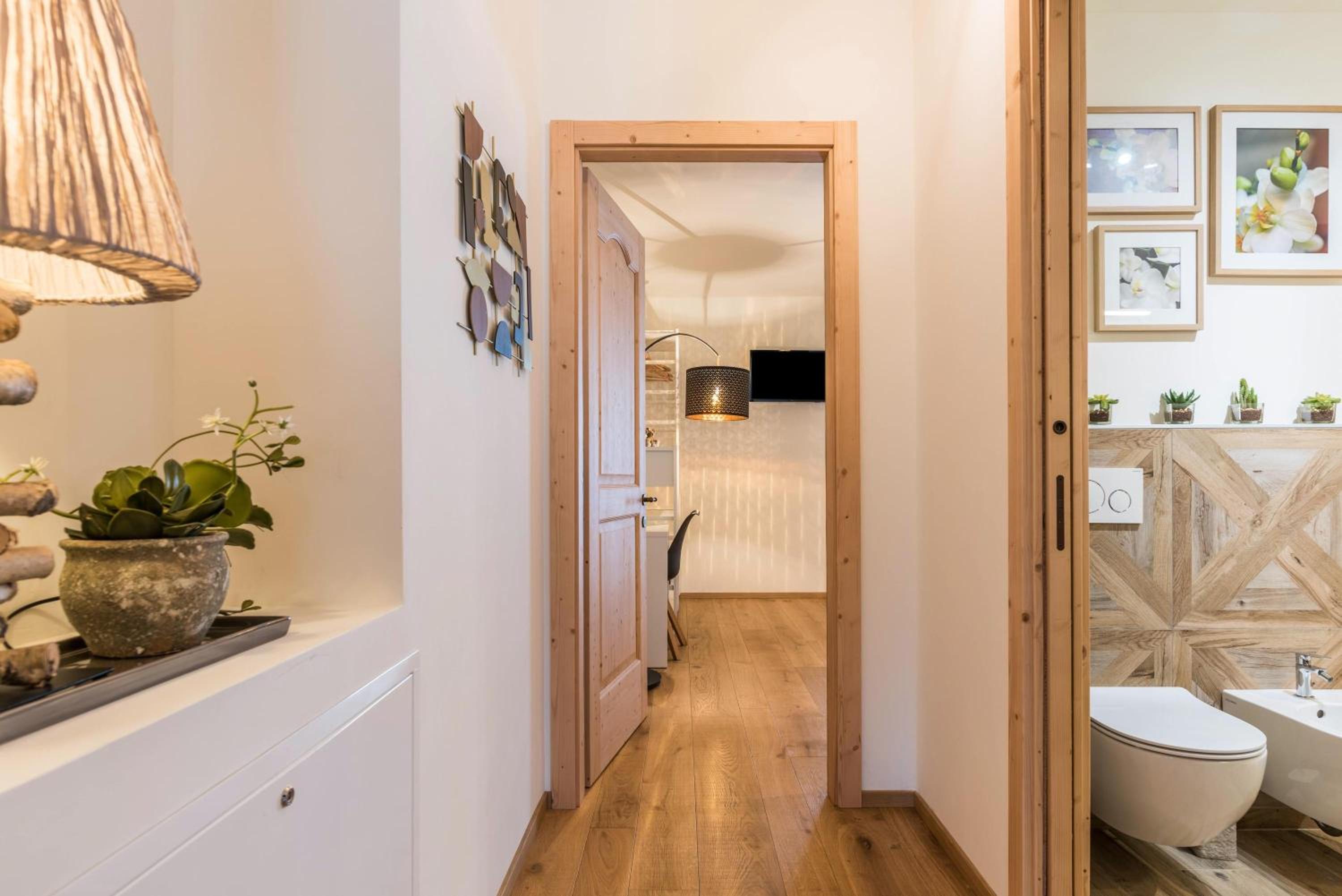 Superior One-Bedroom Apartment with Balcony - Photo 31