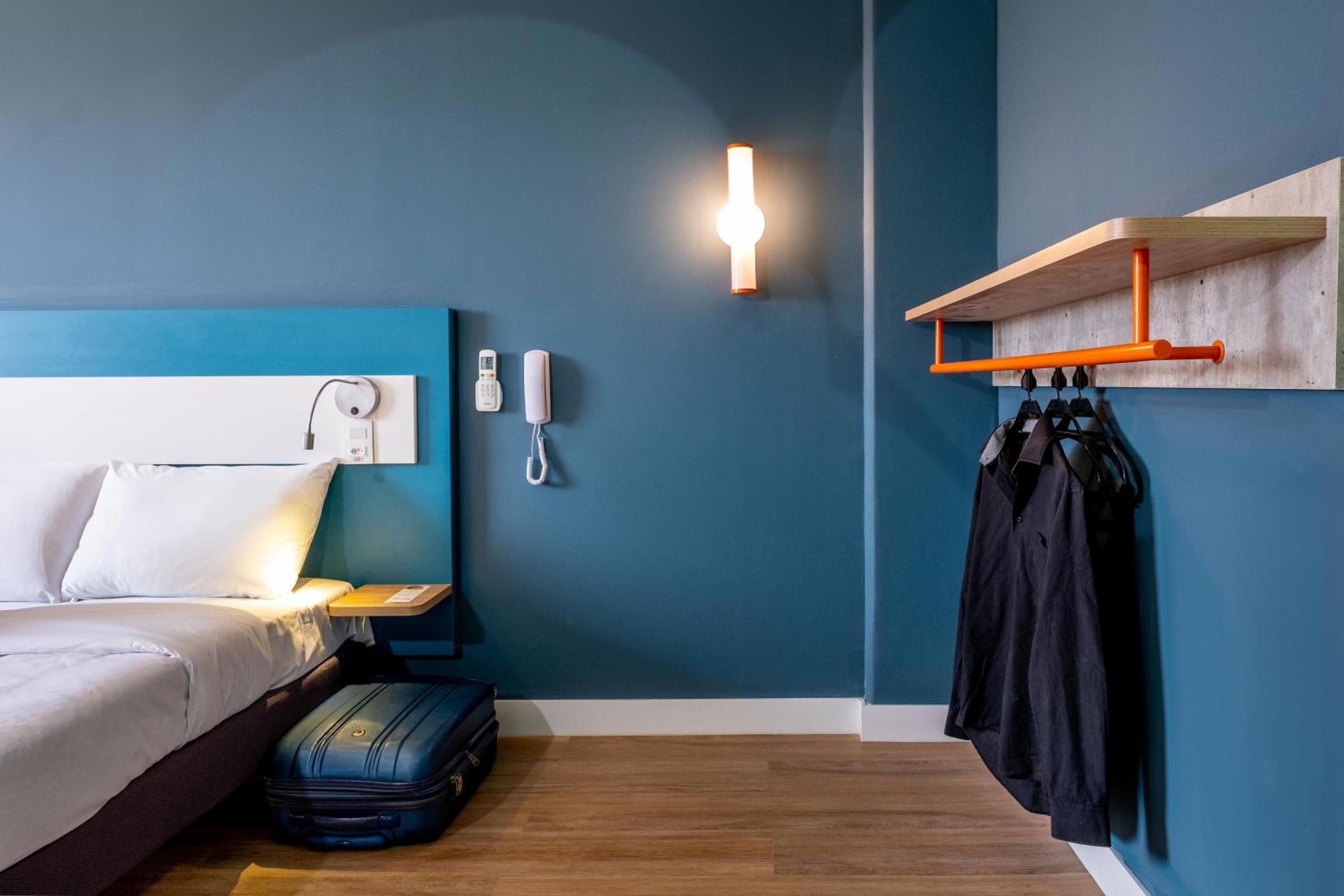 Standard Double Room - Accessible - Photo 4