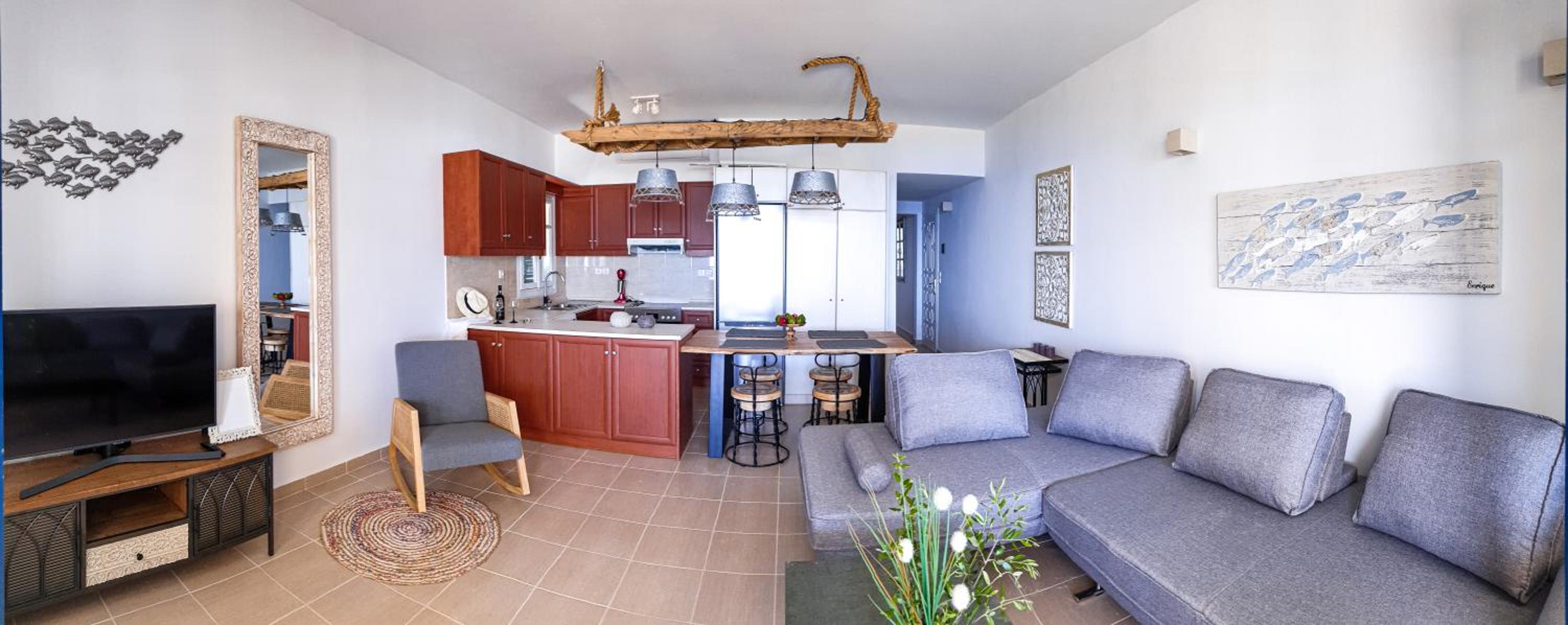 Two-Bedroom House photo 3