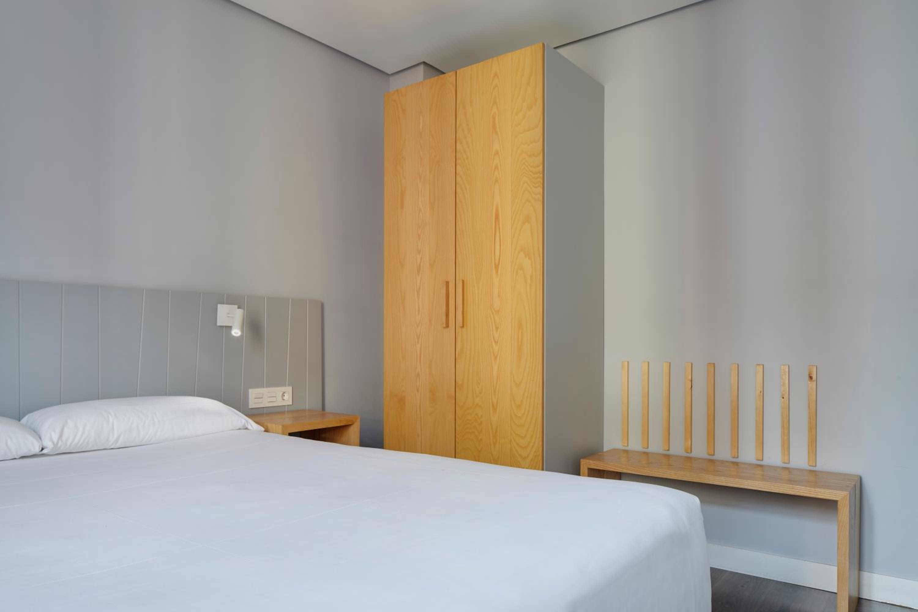 Double or Twin Room - Photo 2