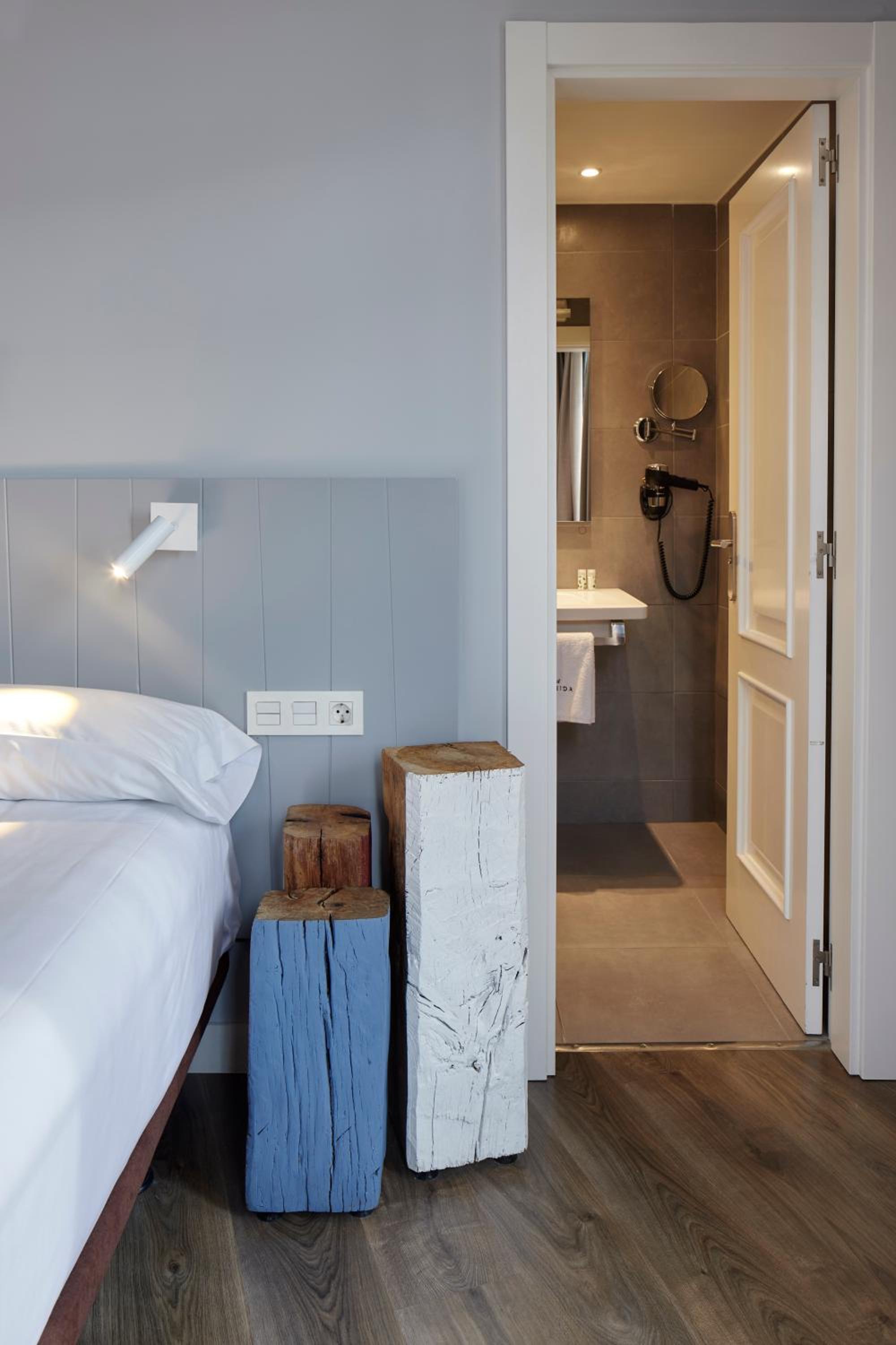 Double Room with Extra Bed - Photo 2