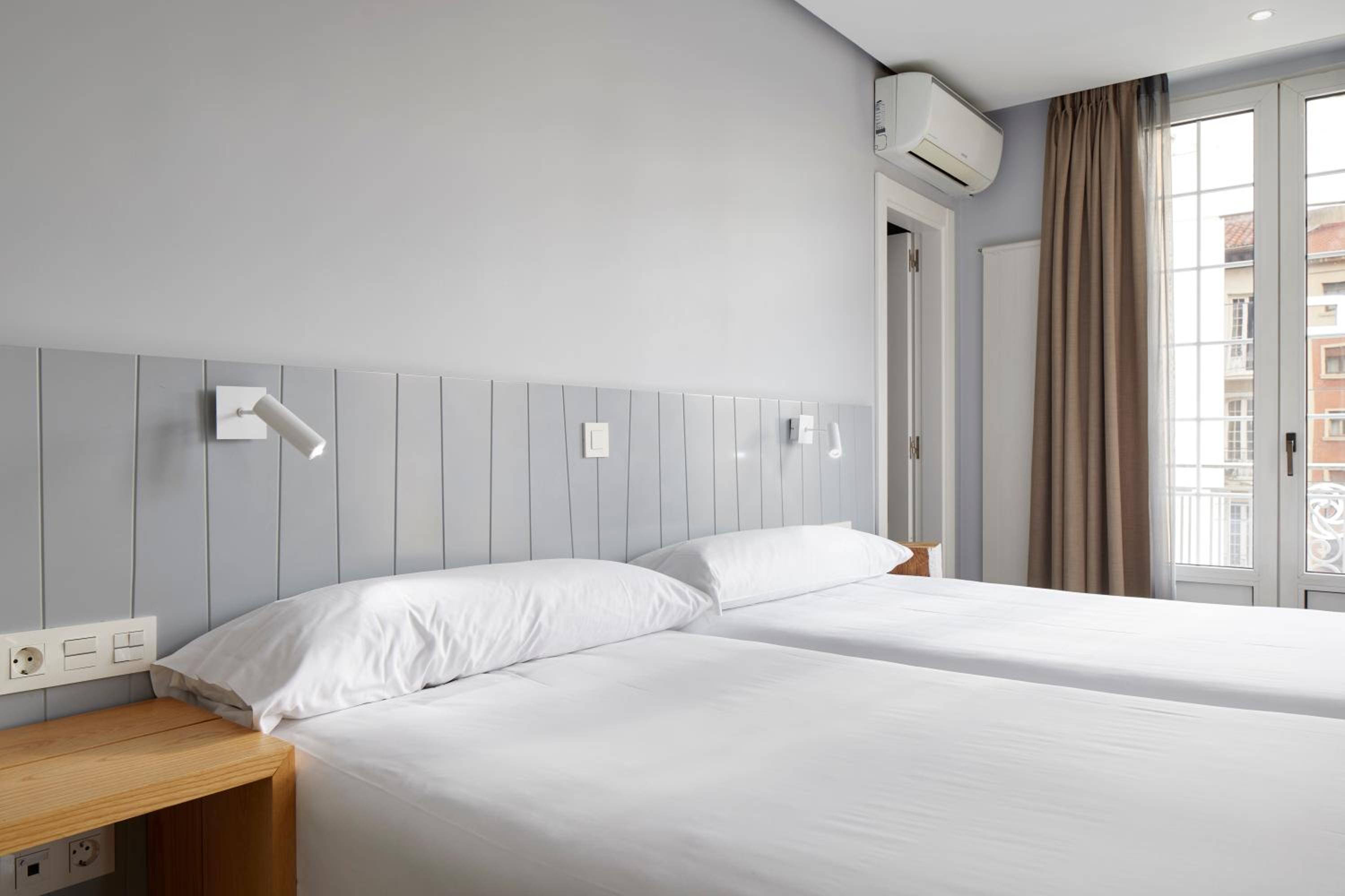 Double Room with Extra Bed - Photo 3