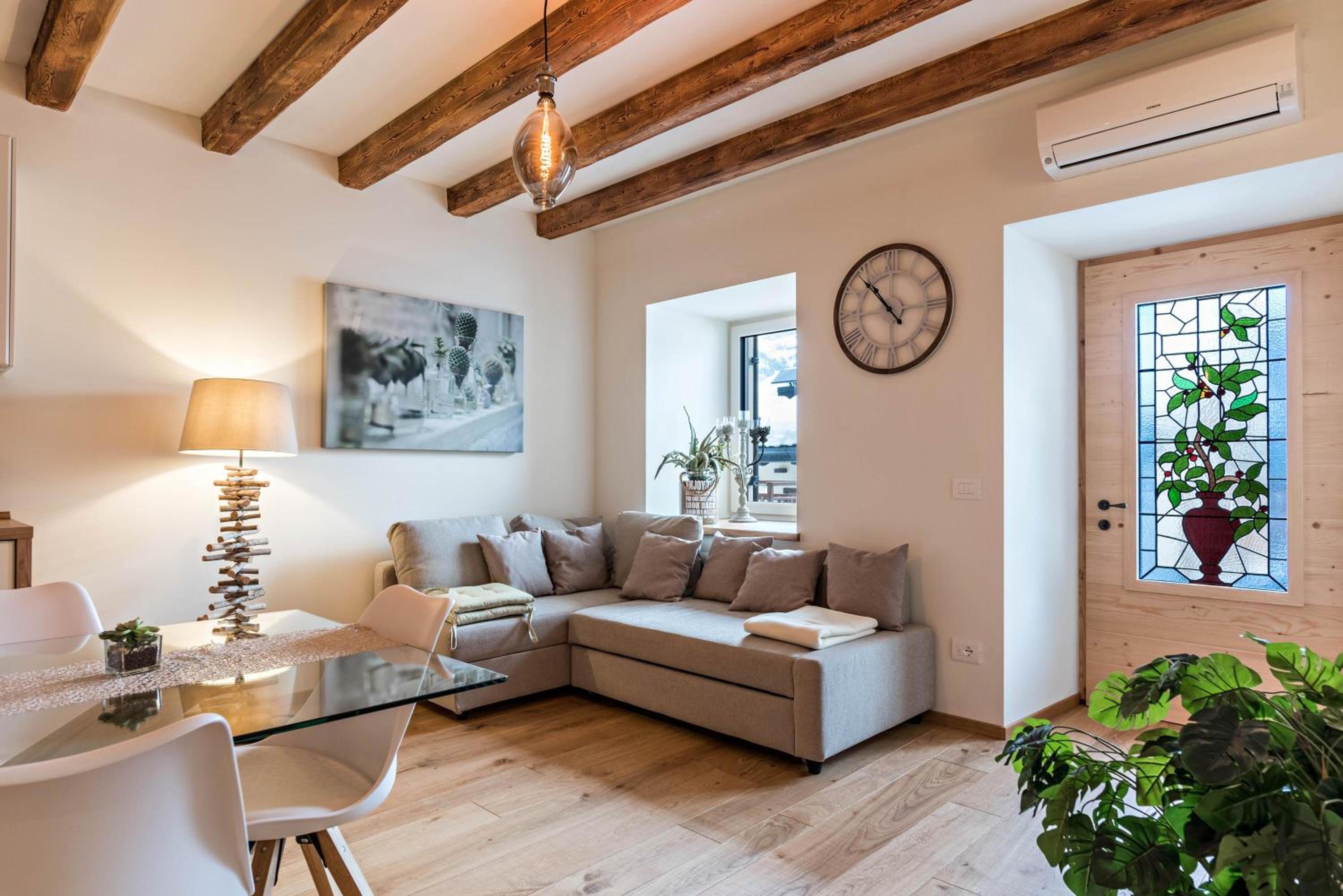 Two-Bedroom Deluxe Apartment with Ocean View