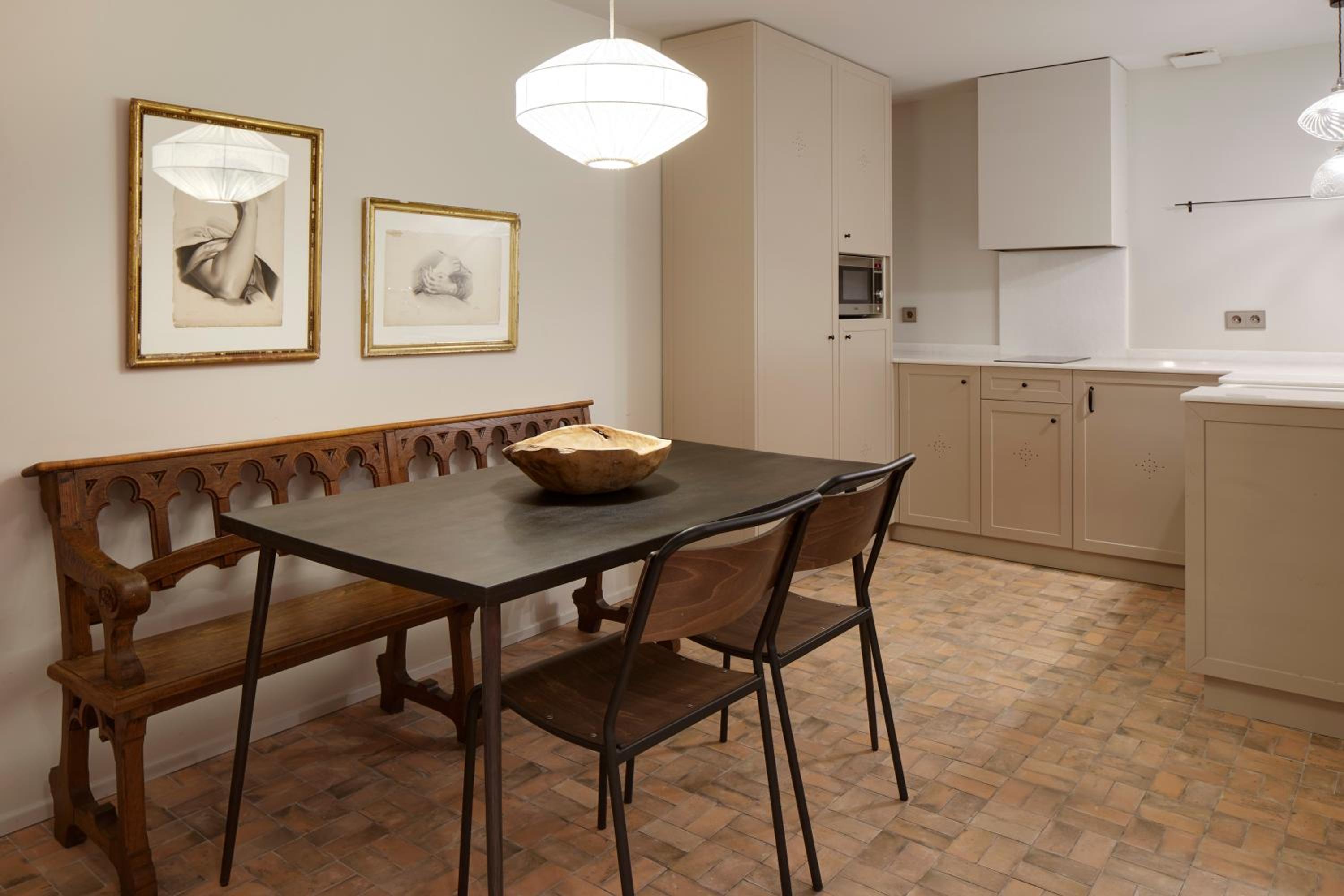 Two-Bedroom Apartment - Photo 7