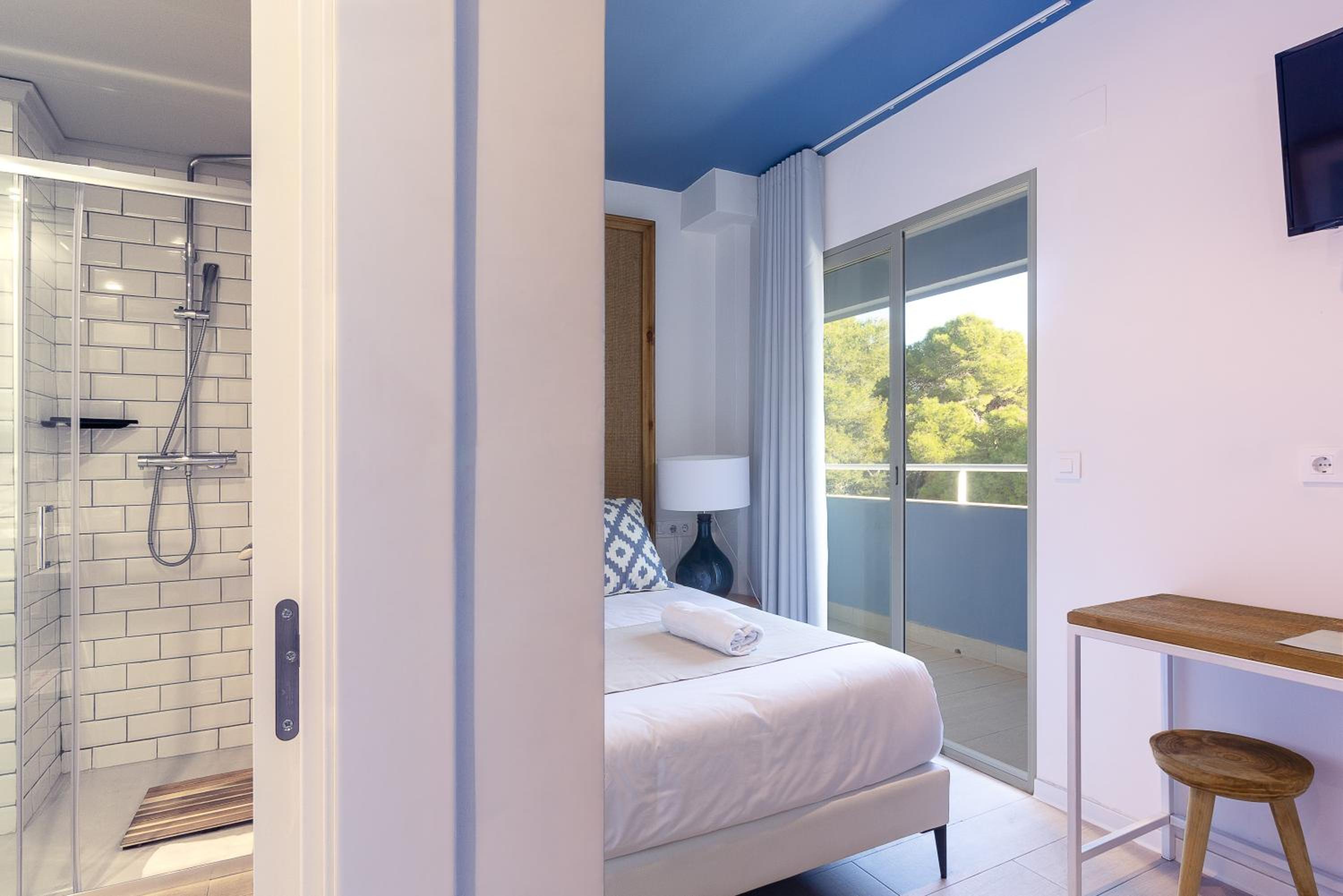 Double Room Individual Use - Photo 5