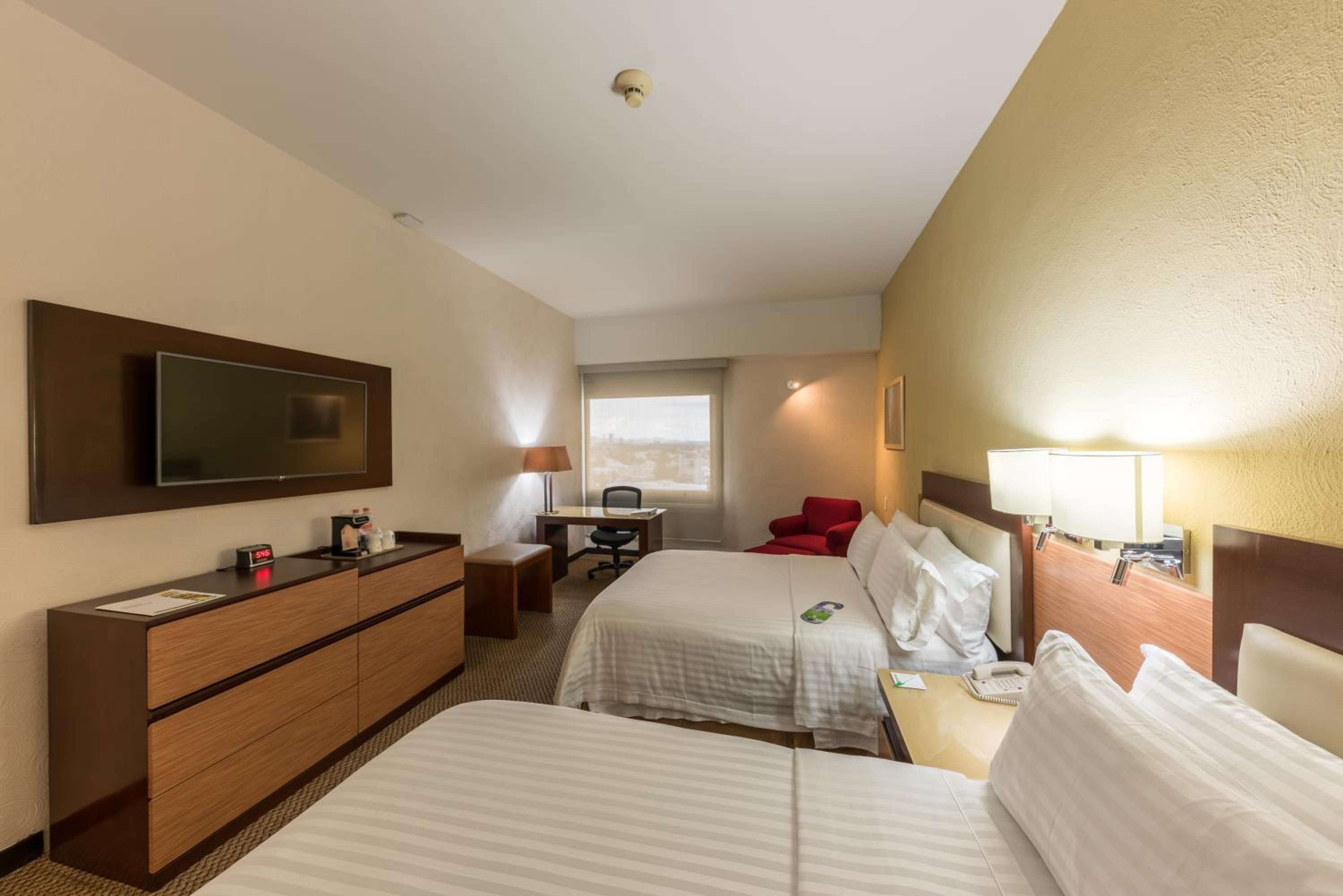 Standard Room - Photo 9