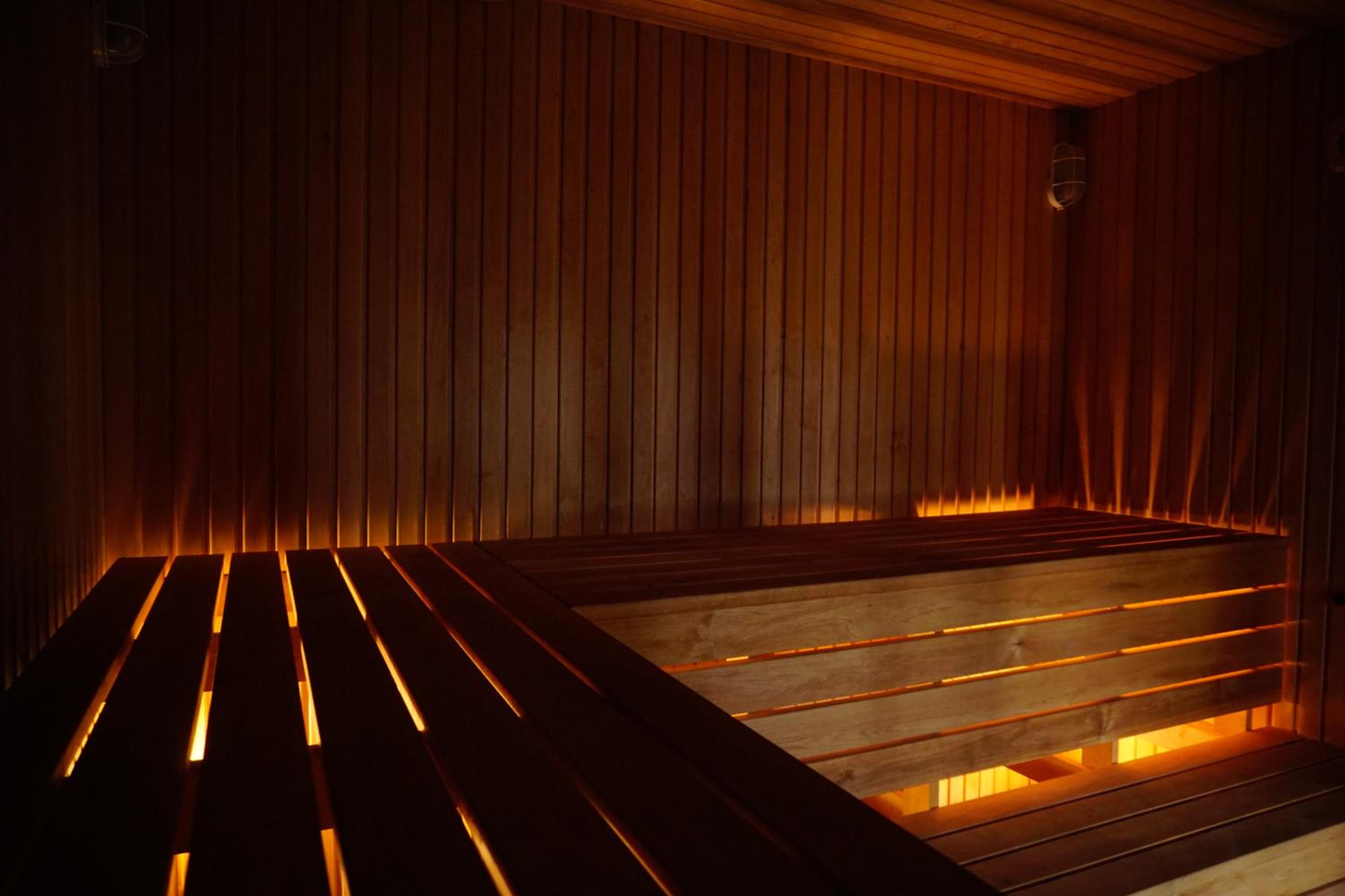 Apartment with Sauna - Photo 2