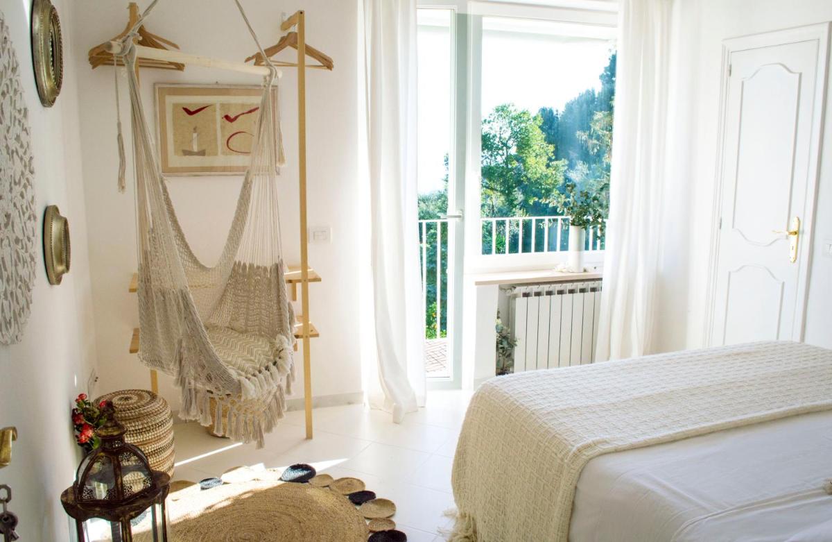Double Room with Balcony and Sea View - Photo 3