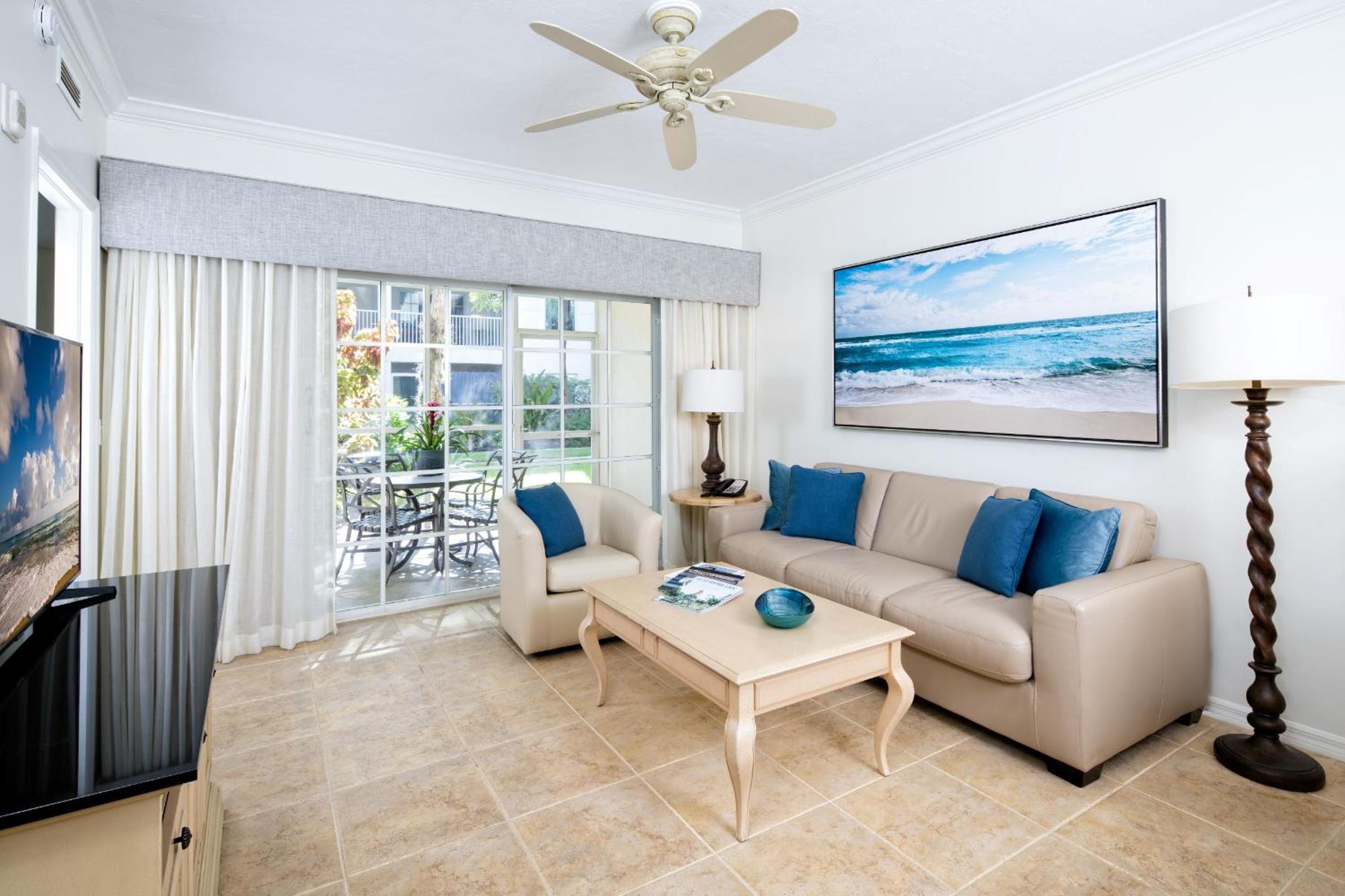 One-Bedroom Suite - Photo 1