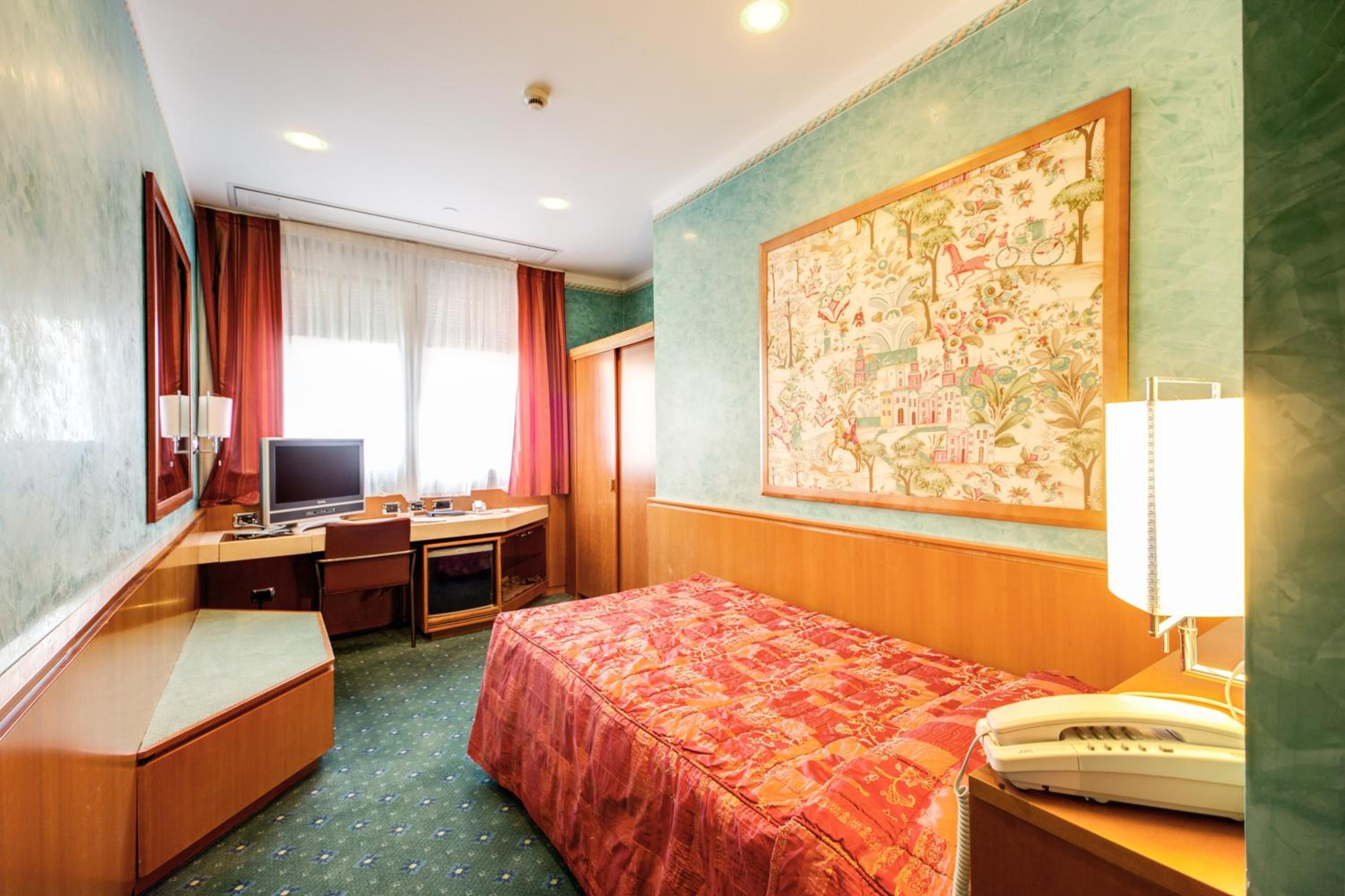 Single Room