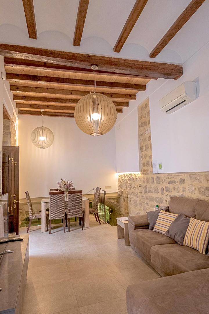 Apartment - Split Level photo 2