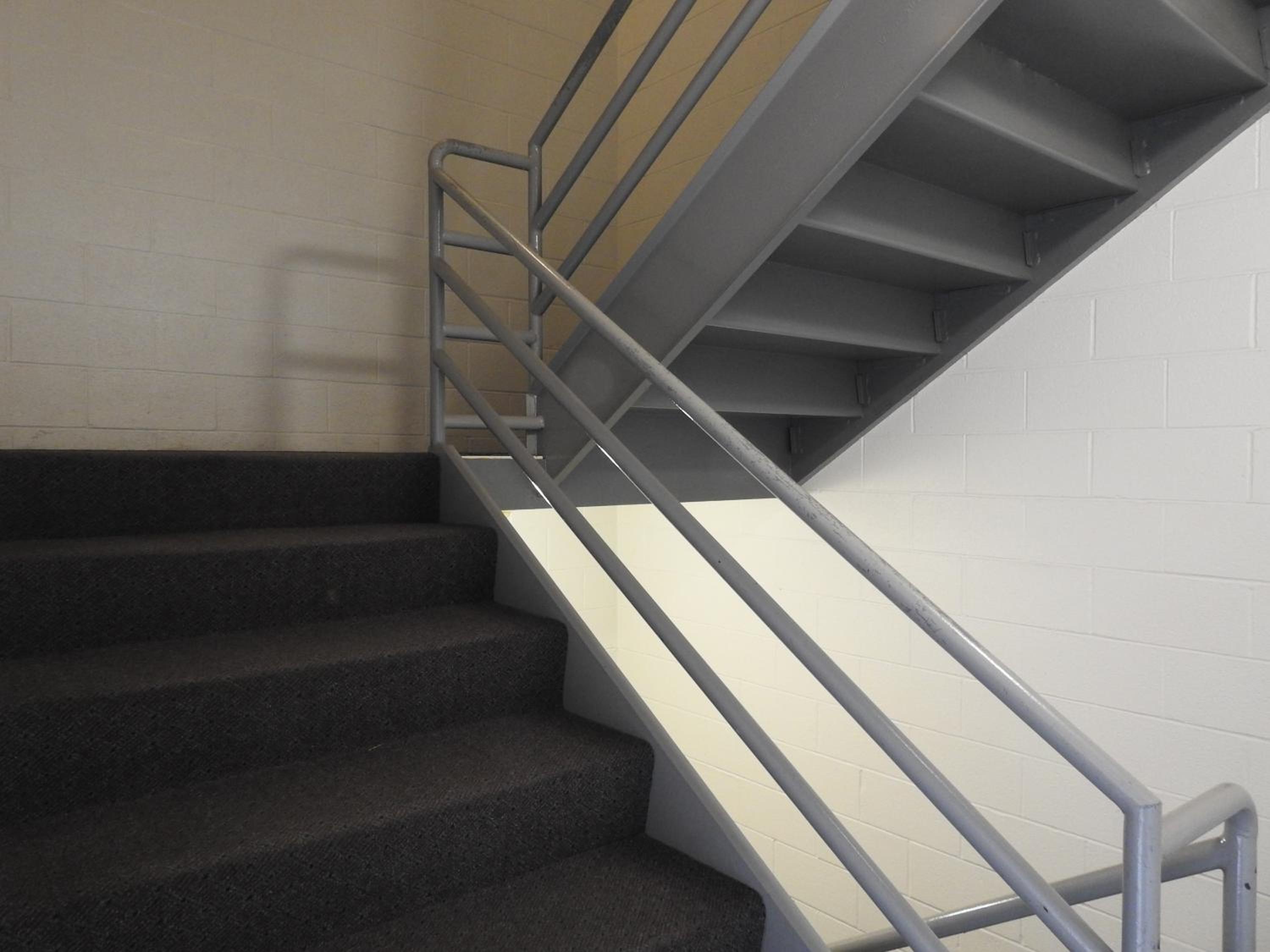 Standard Room with Two Double Beds and Balcony- No pets allowed - Photo 2