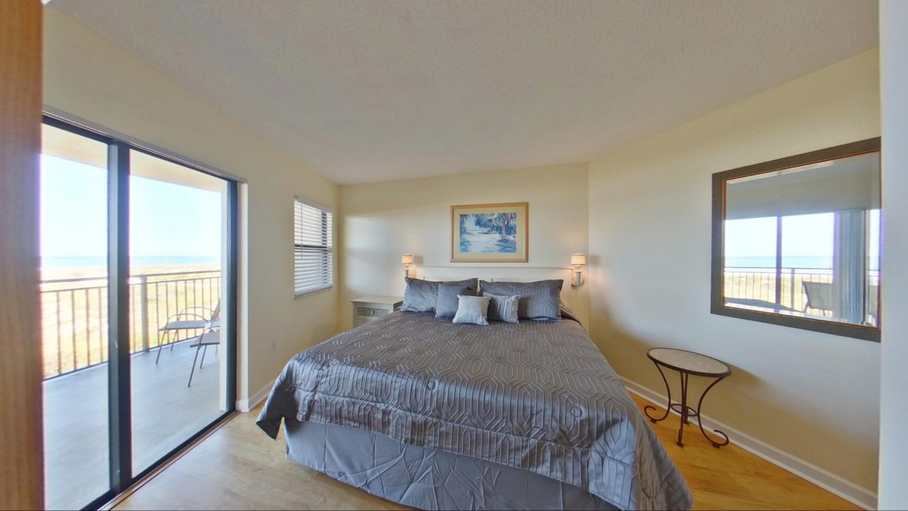Apartment with Sea View
