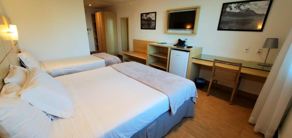 Triple Room with with partial sea view