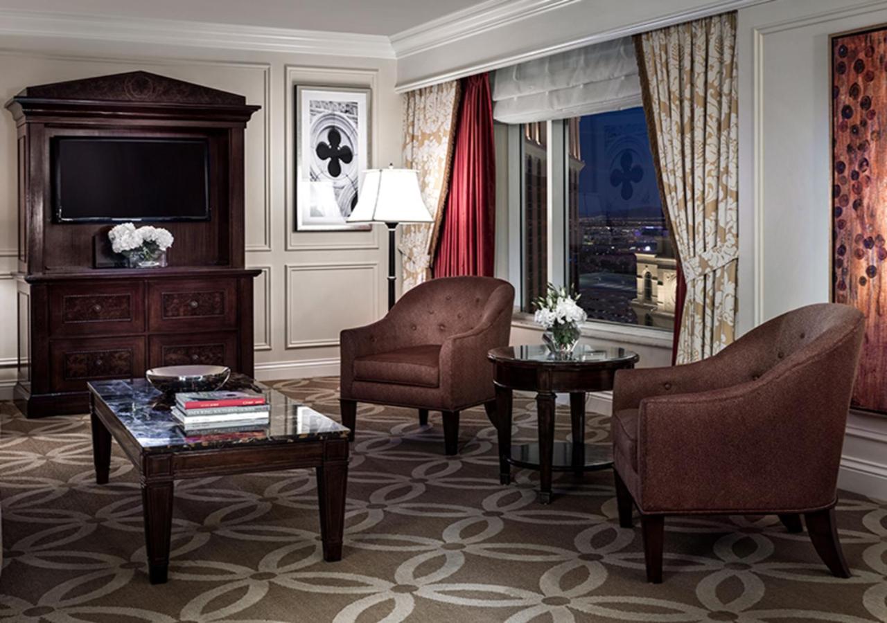 Newly Remodeled Grand King Suite with Prestige Club Lounge Access