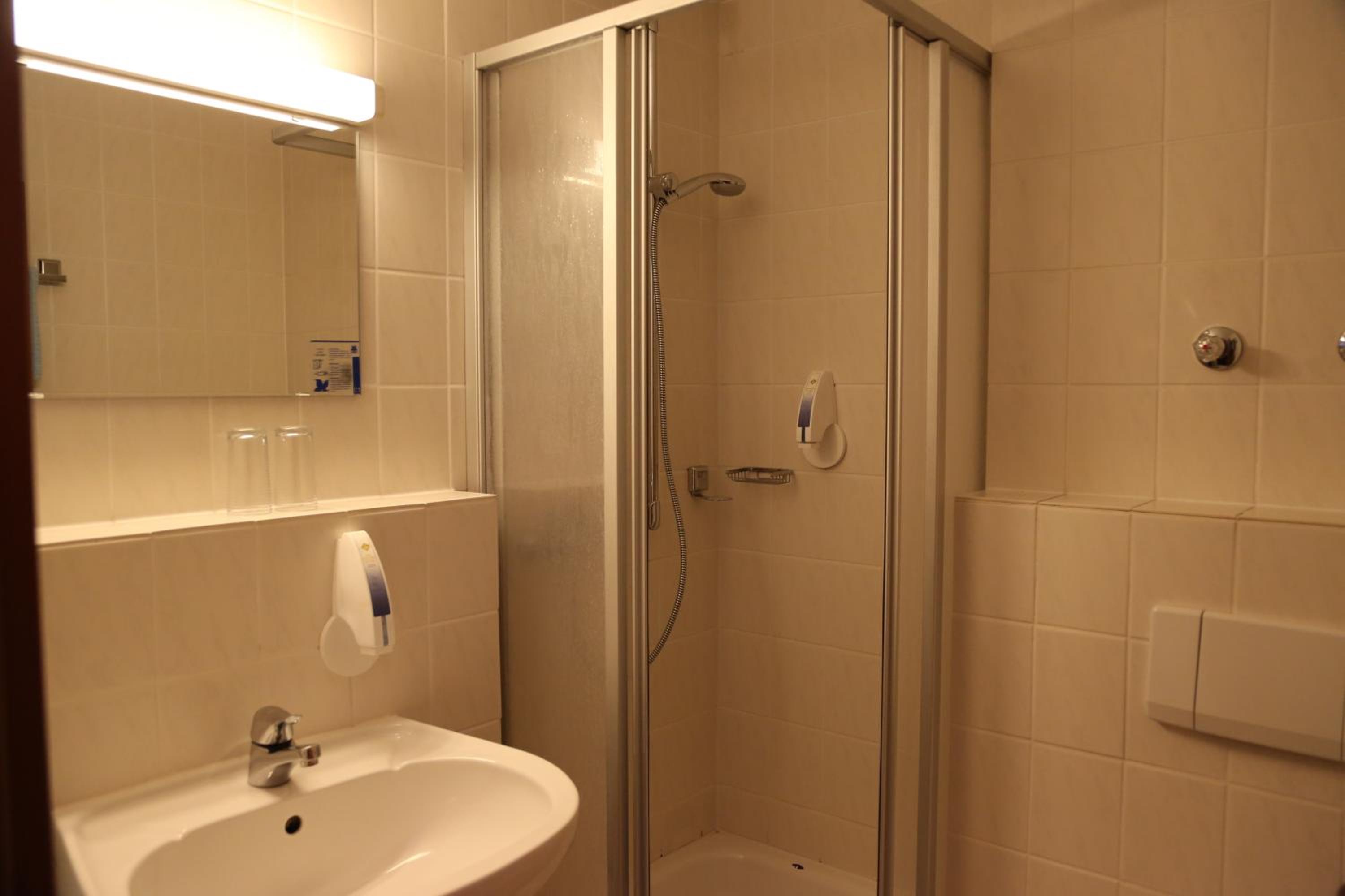 Single Room photo 2