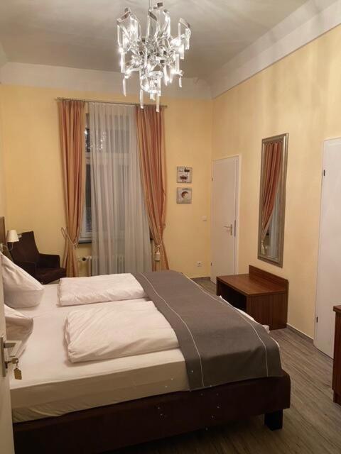 Deluxe Double Room - Photo 4