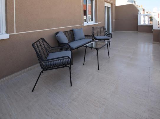 Apartment with Balcony photo 2