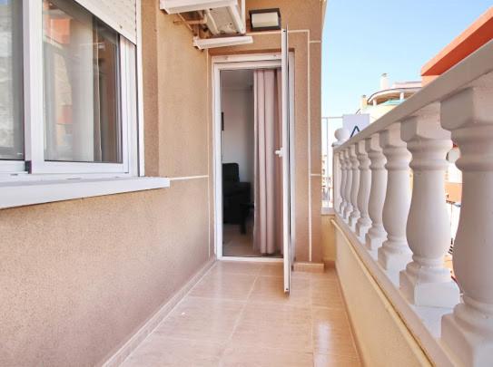 Apartment with Balcony photo 3
