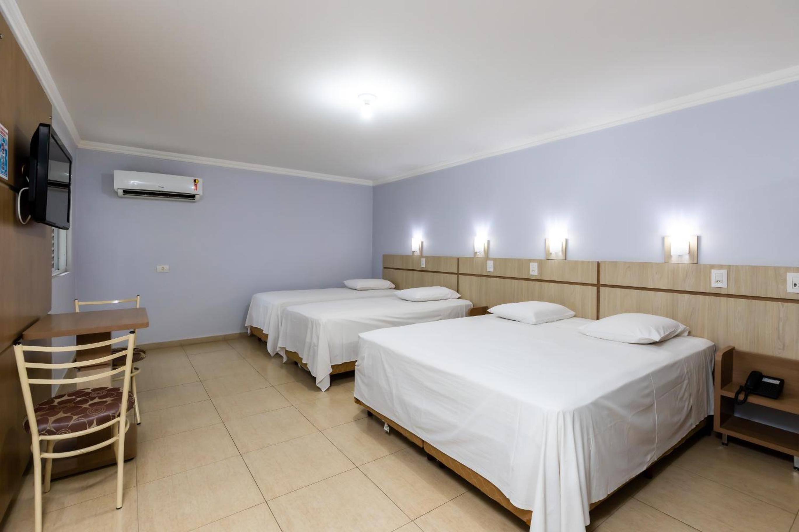 Quadruple Room - Photo 3