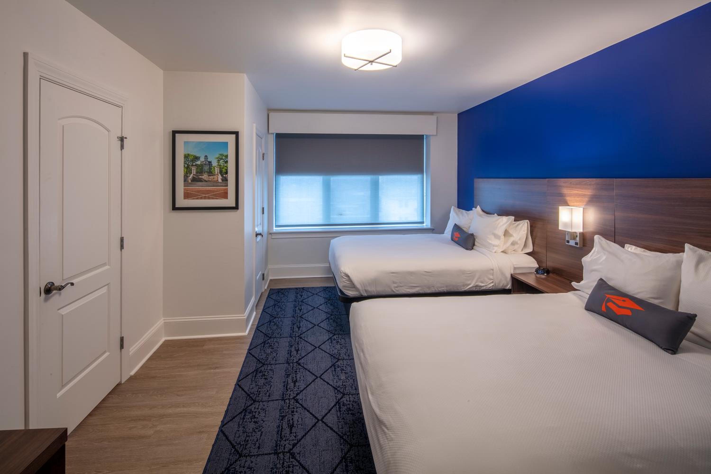 2 Queen Beds, One Bedroom Suite, Non-Smoking photo 3