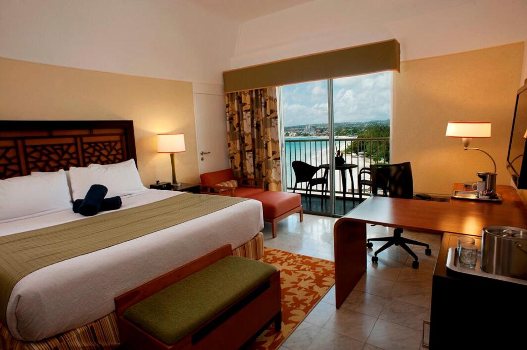 King Room with Beach View - Photo 1