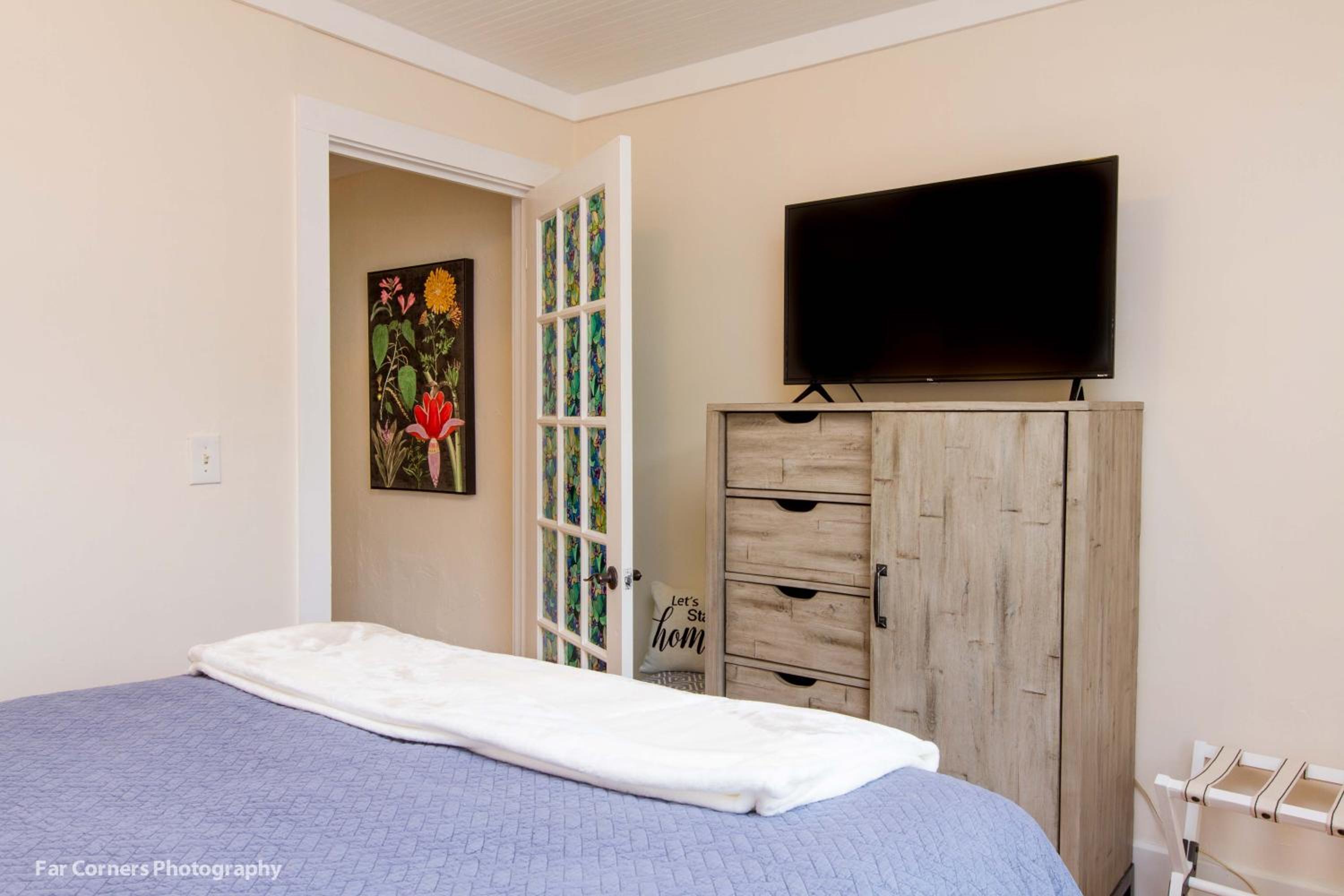 Two-Bedroom House photo 1