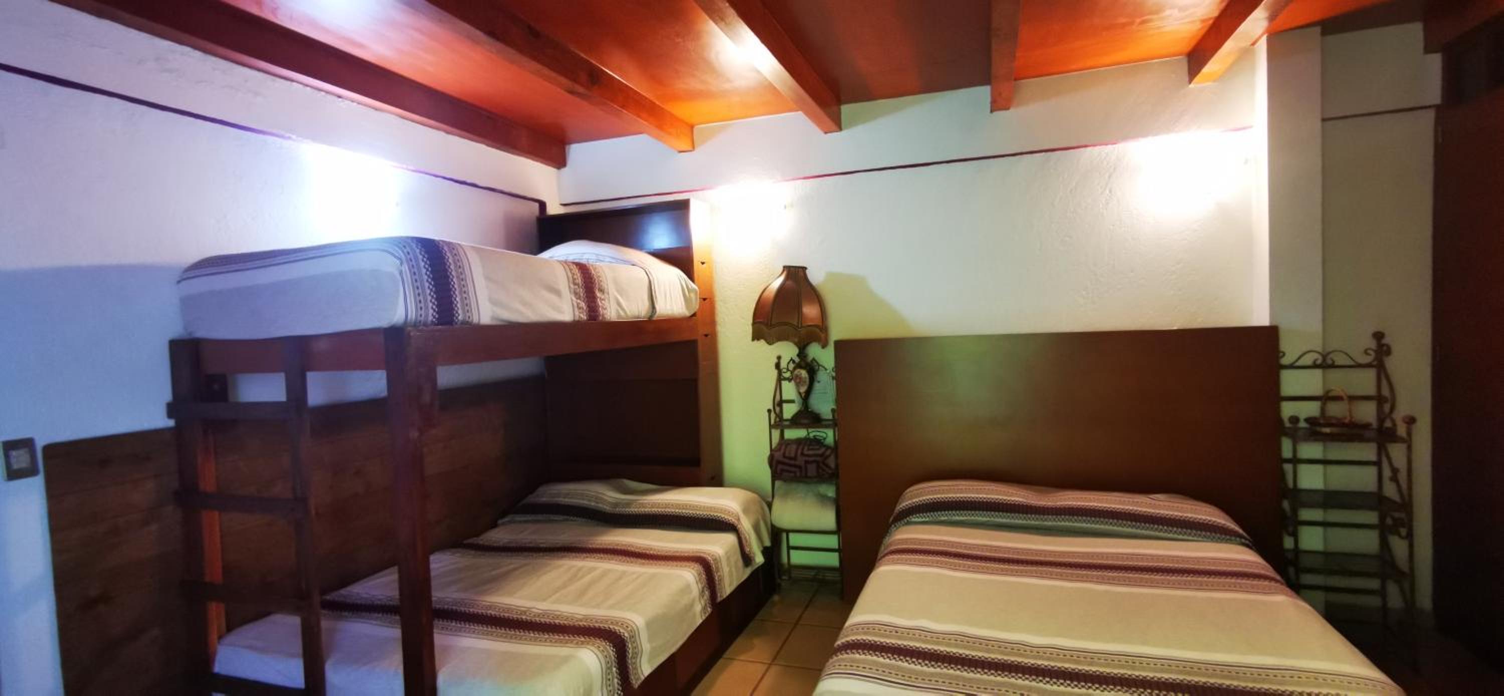Deluxe Family Room - Photo 10
