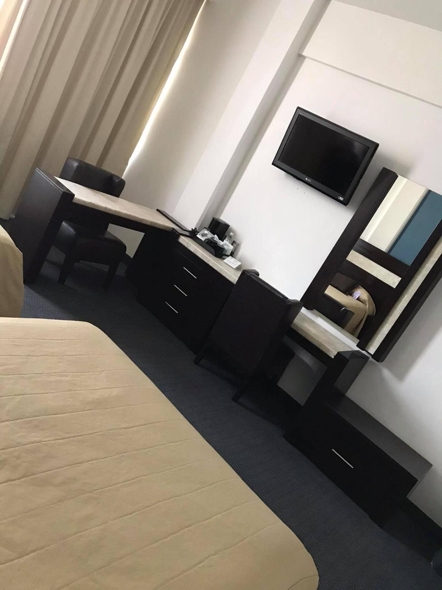 Deluxe Quadruple Room - Photo 2