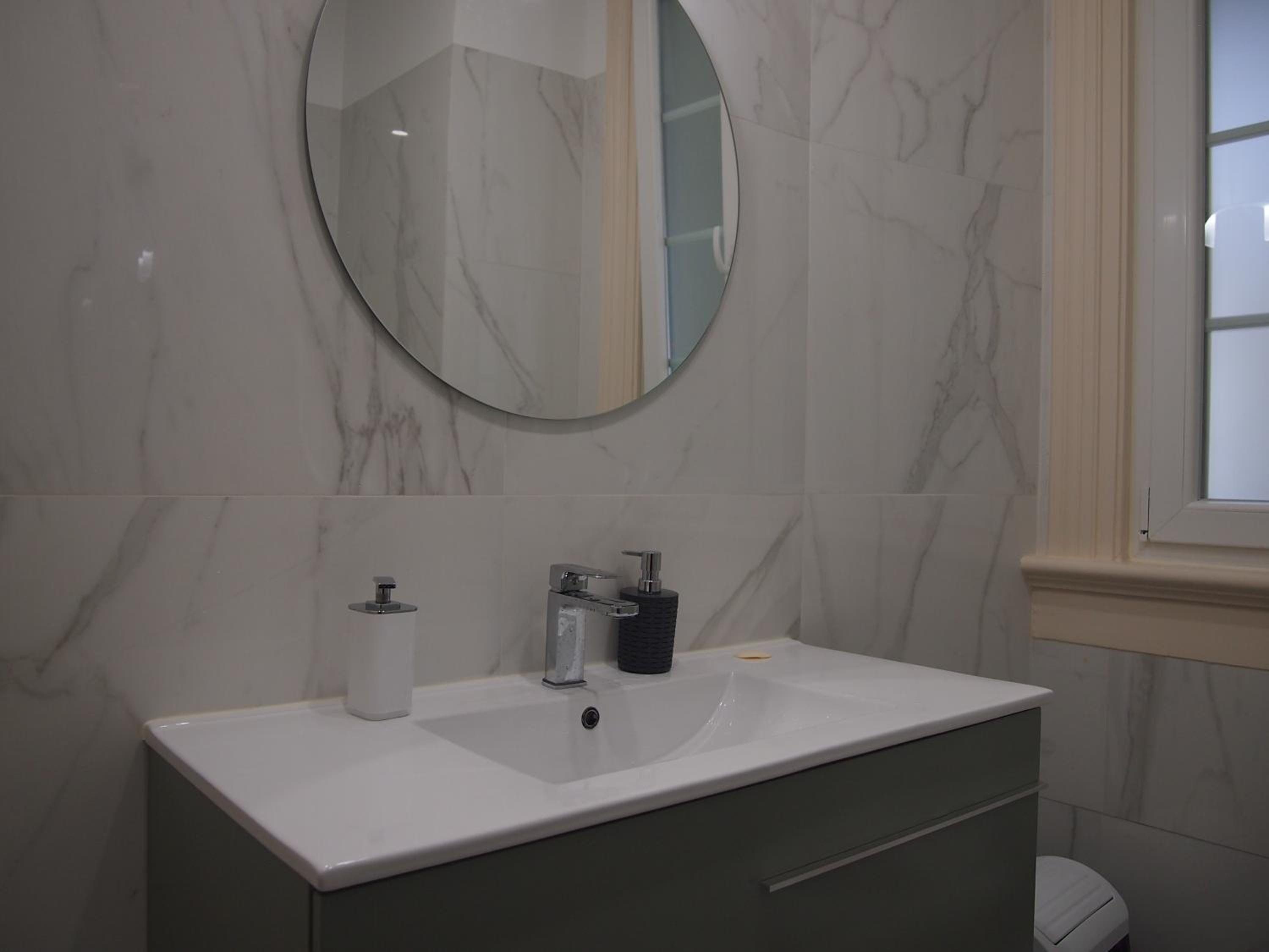 Standard Double Room with Shared Bathroom photo 2