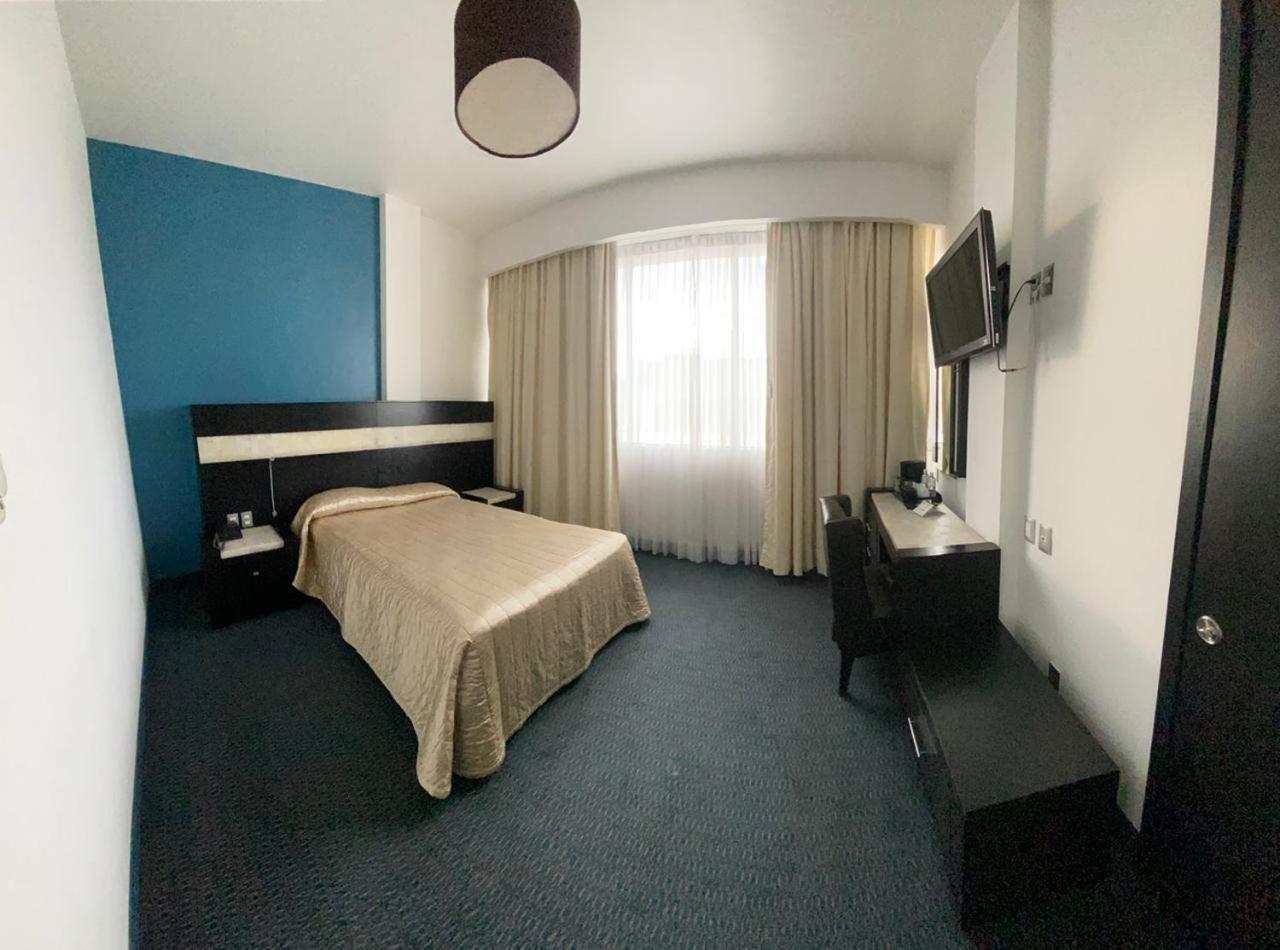 Deluxe Queen Room - Photo 3
