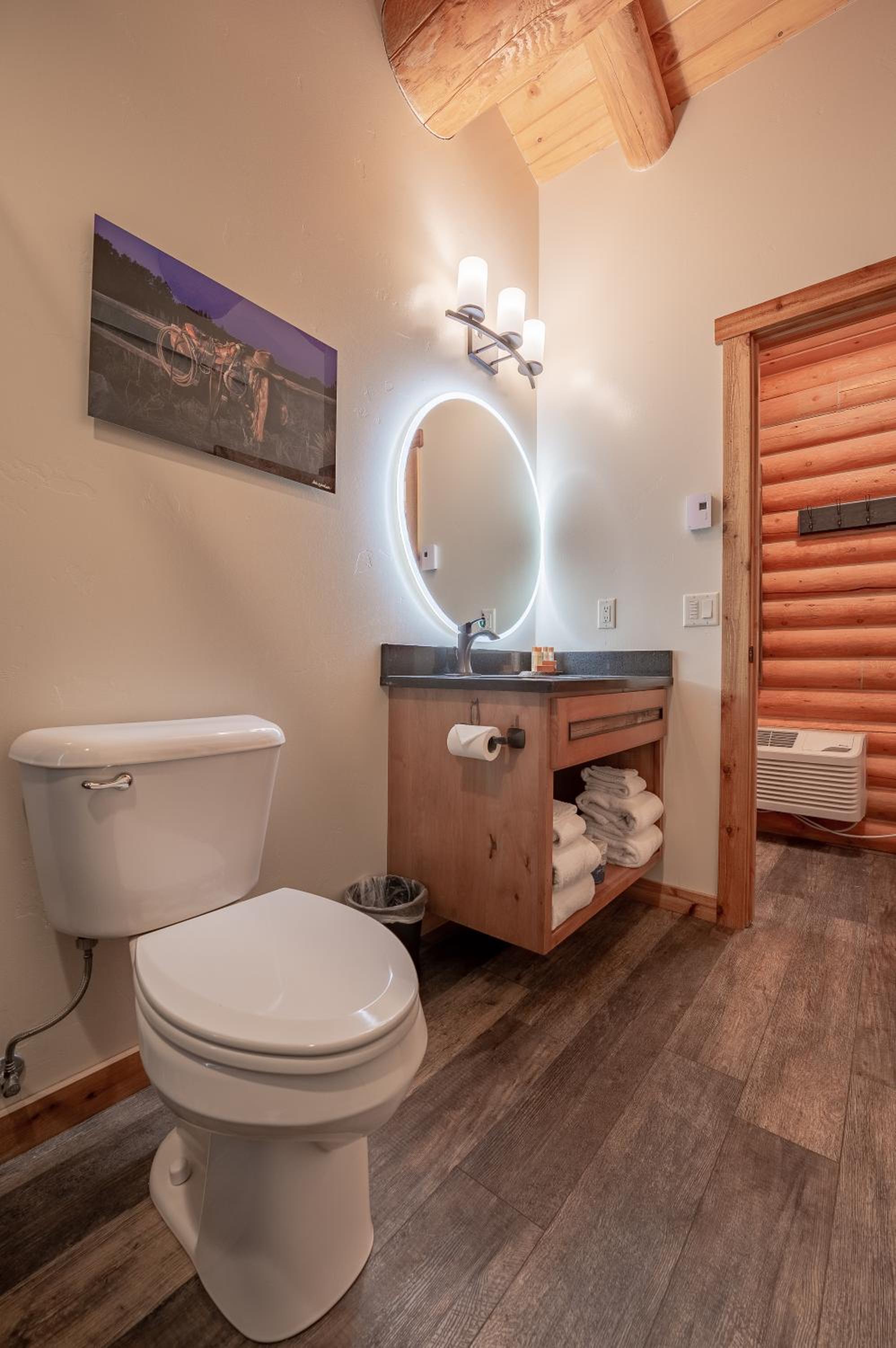 Grand Teton Deluxe Cabin - Not Pet-Friendly - Photo 6