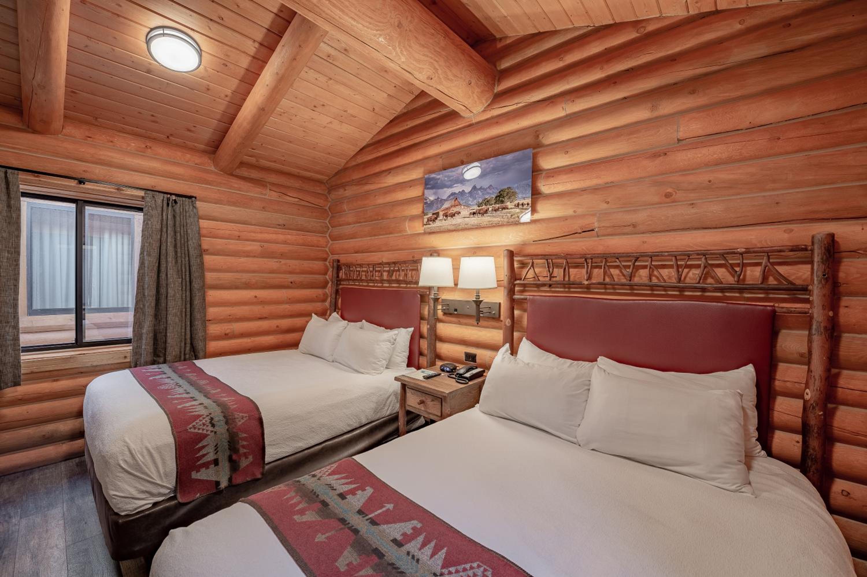 Grand Teton Deluxe Cabin - Not Pet-Friendly - Photo 1
