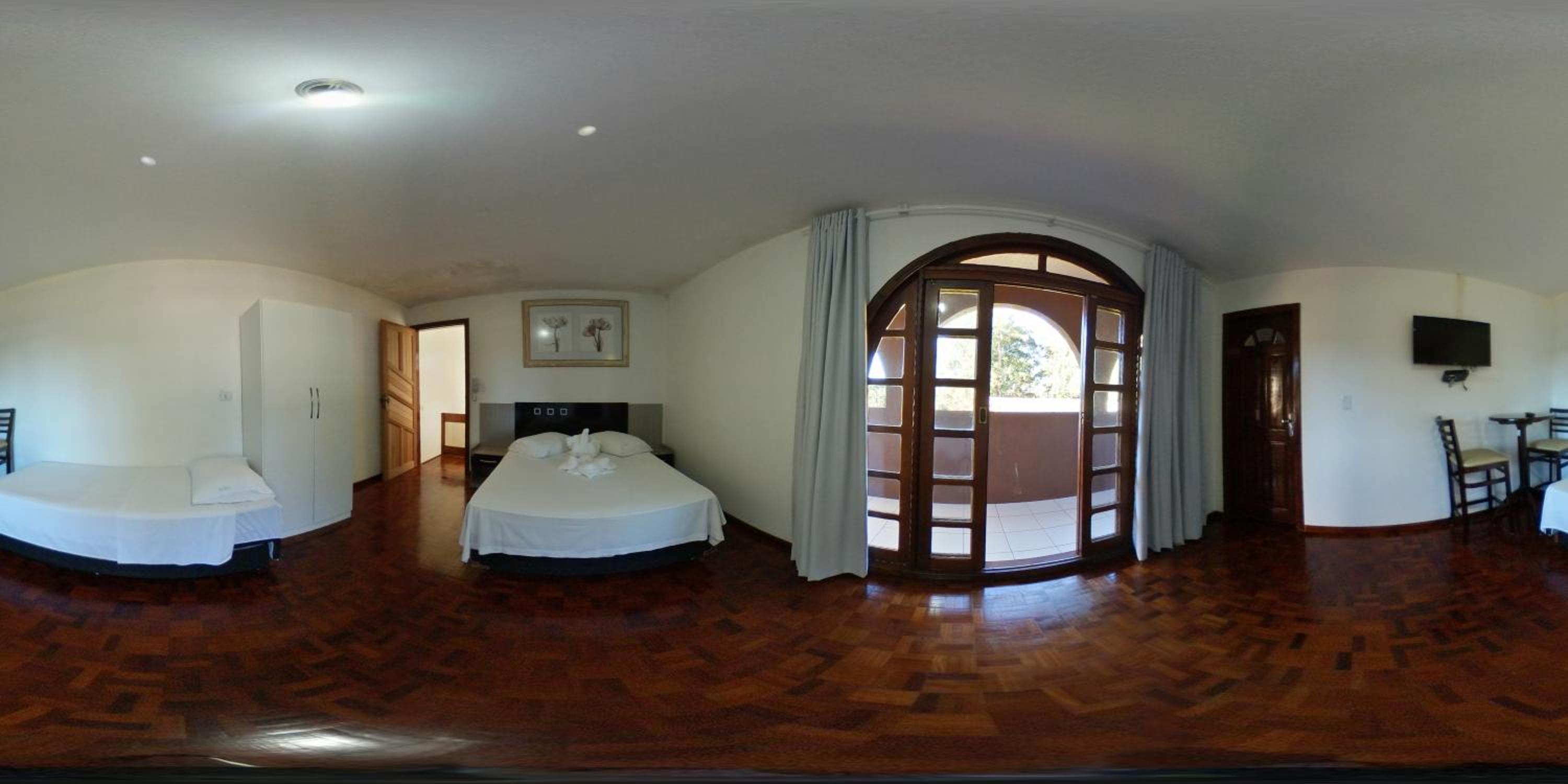 Family Suite (4 People) photo 2