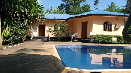 Double Room with Pool View