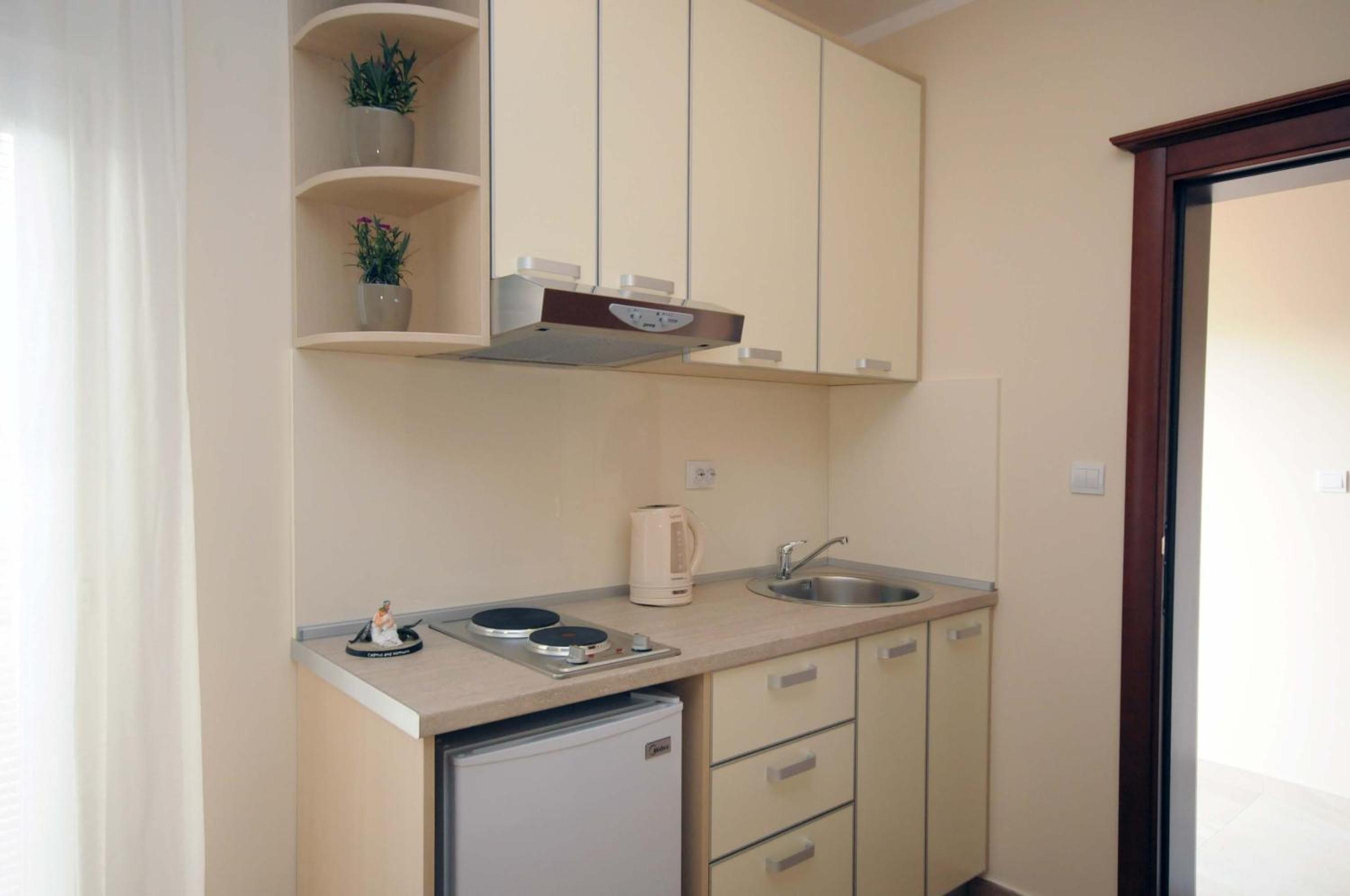 Studio (2 Adults) - Photo 36