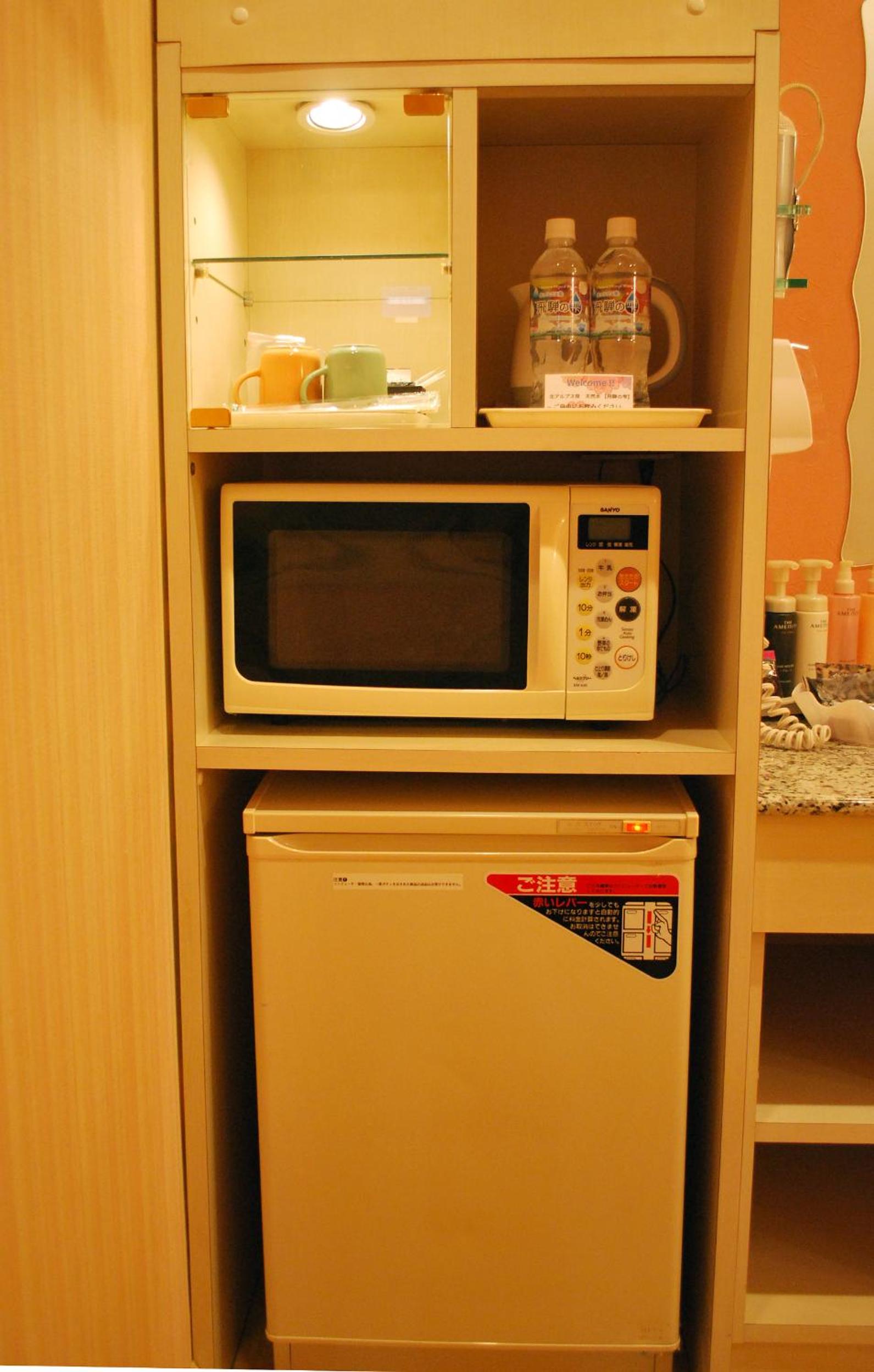 One-Bedroom Suite - Photo 7