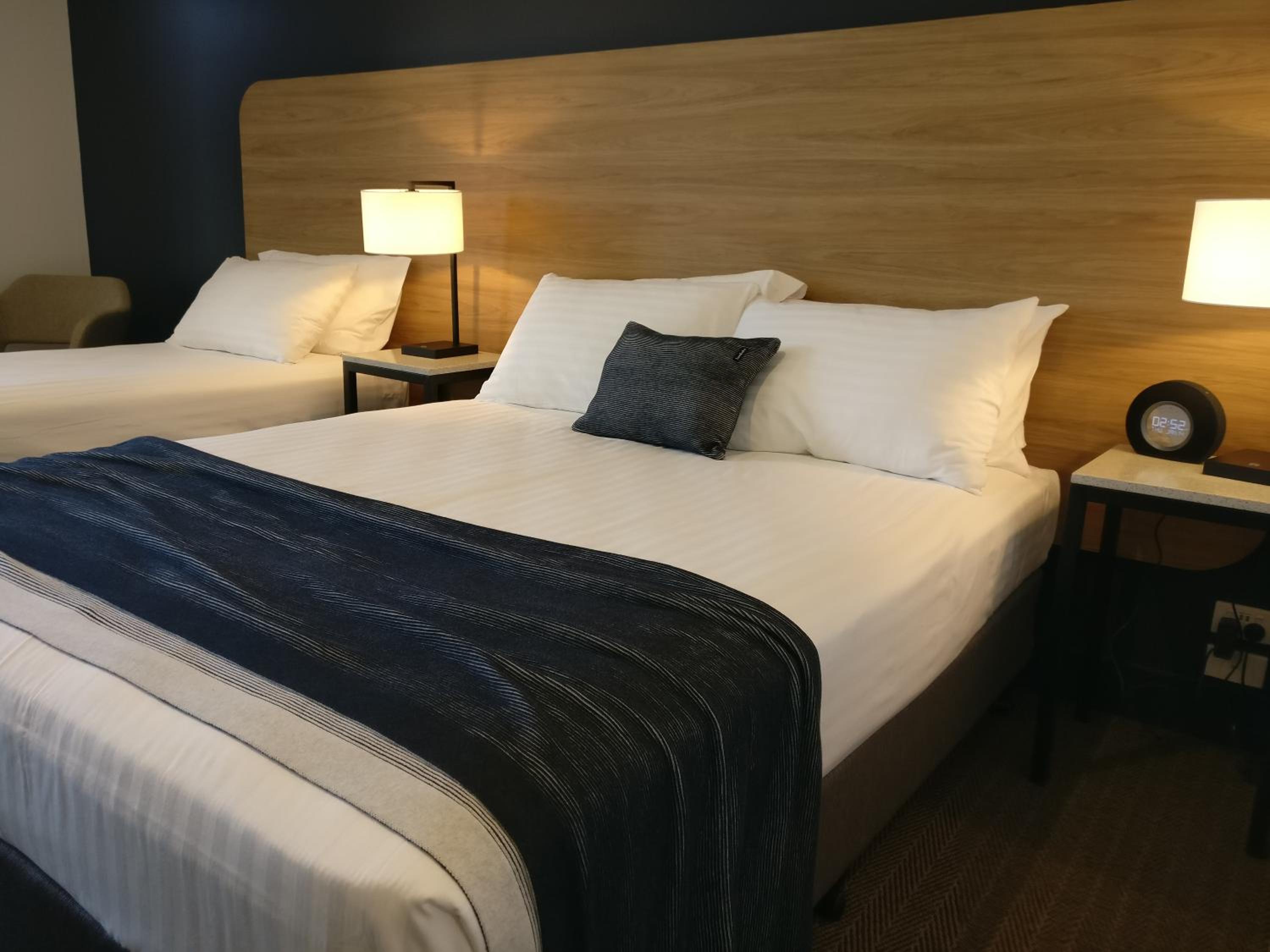 Executive Queen & Single Room - Photo 2