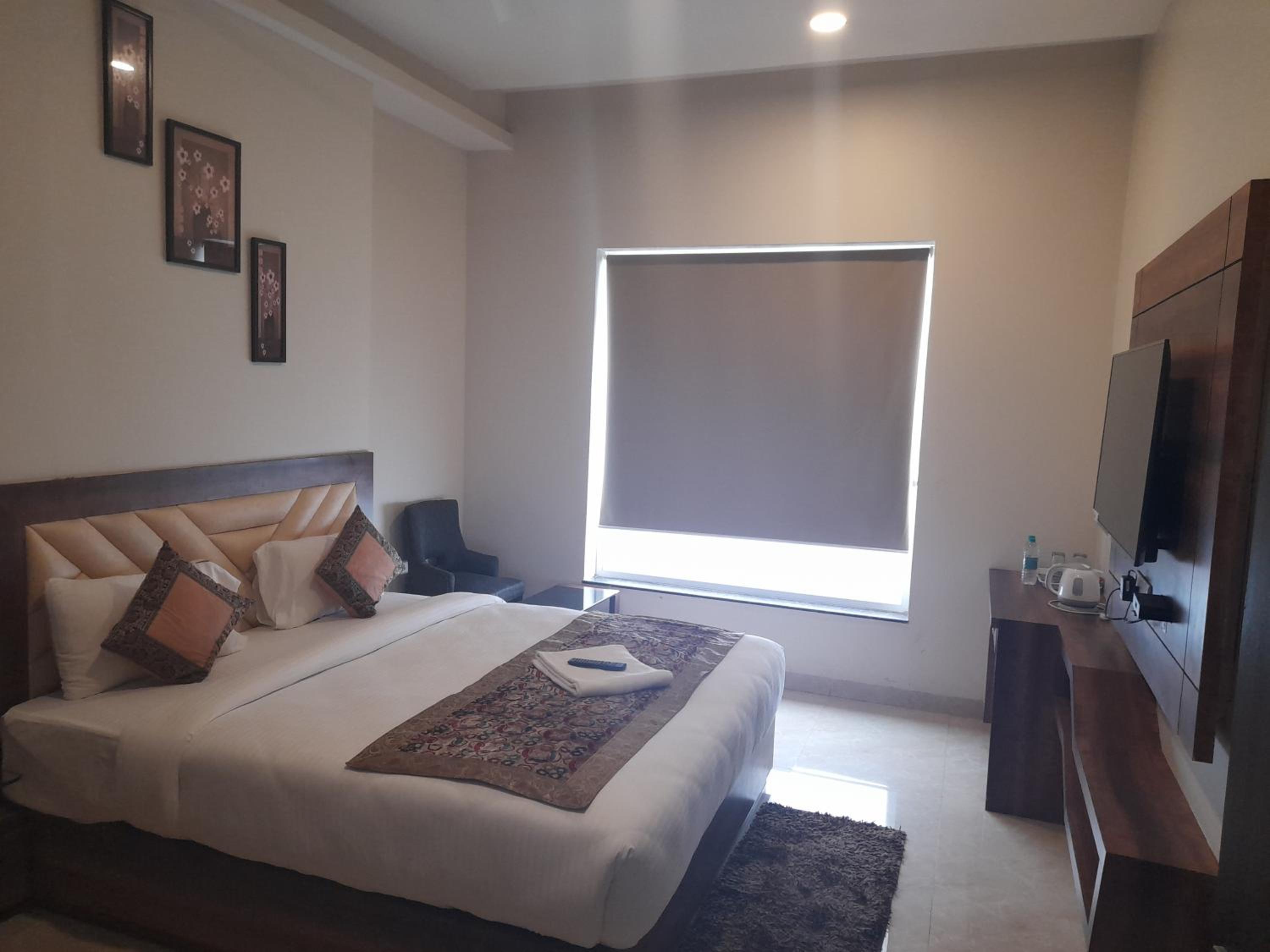 Deluxe Twin Room - Photo 2