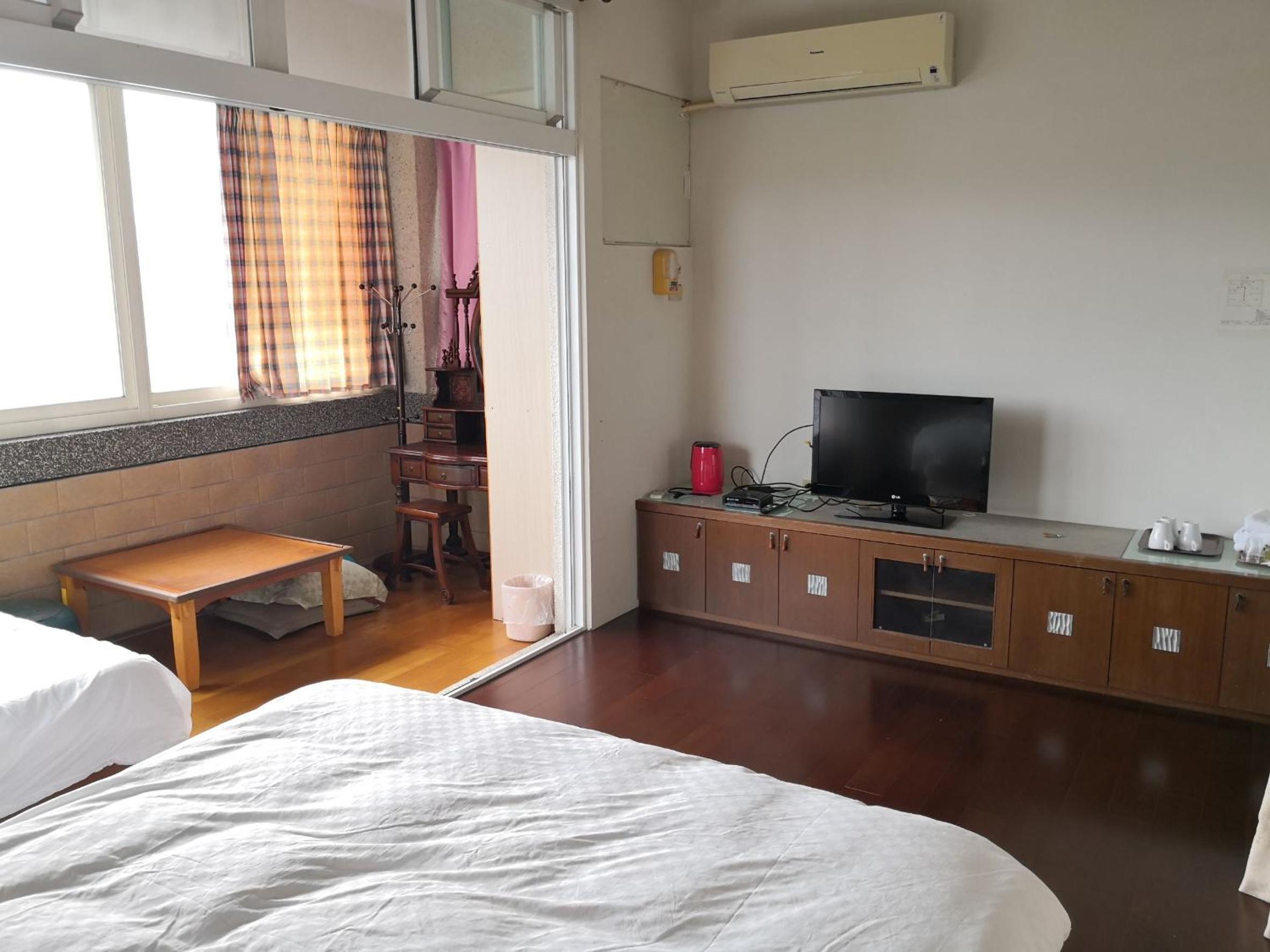 Triple Room with Private External Bathroom photo 2