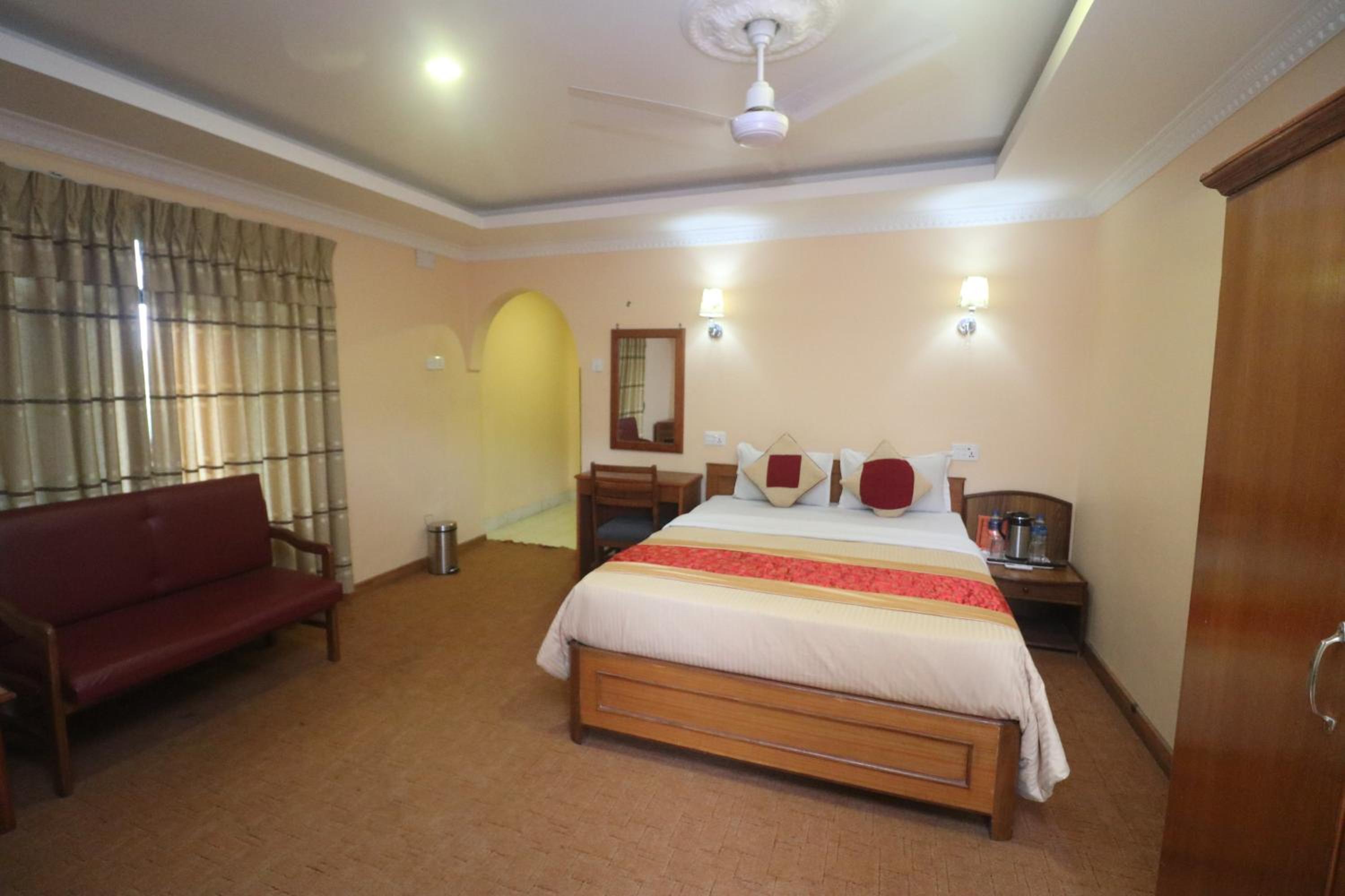 Deluxe Room - Photo 7