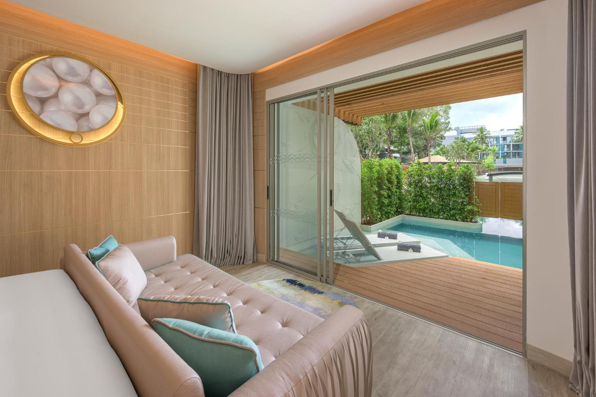 Pool Access - Photo 8