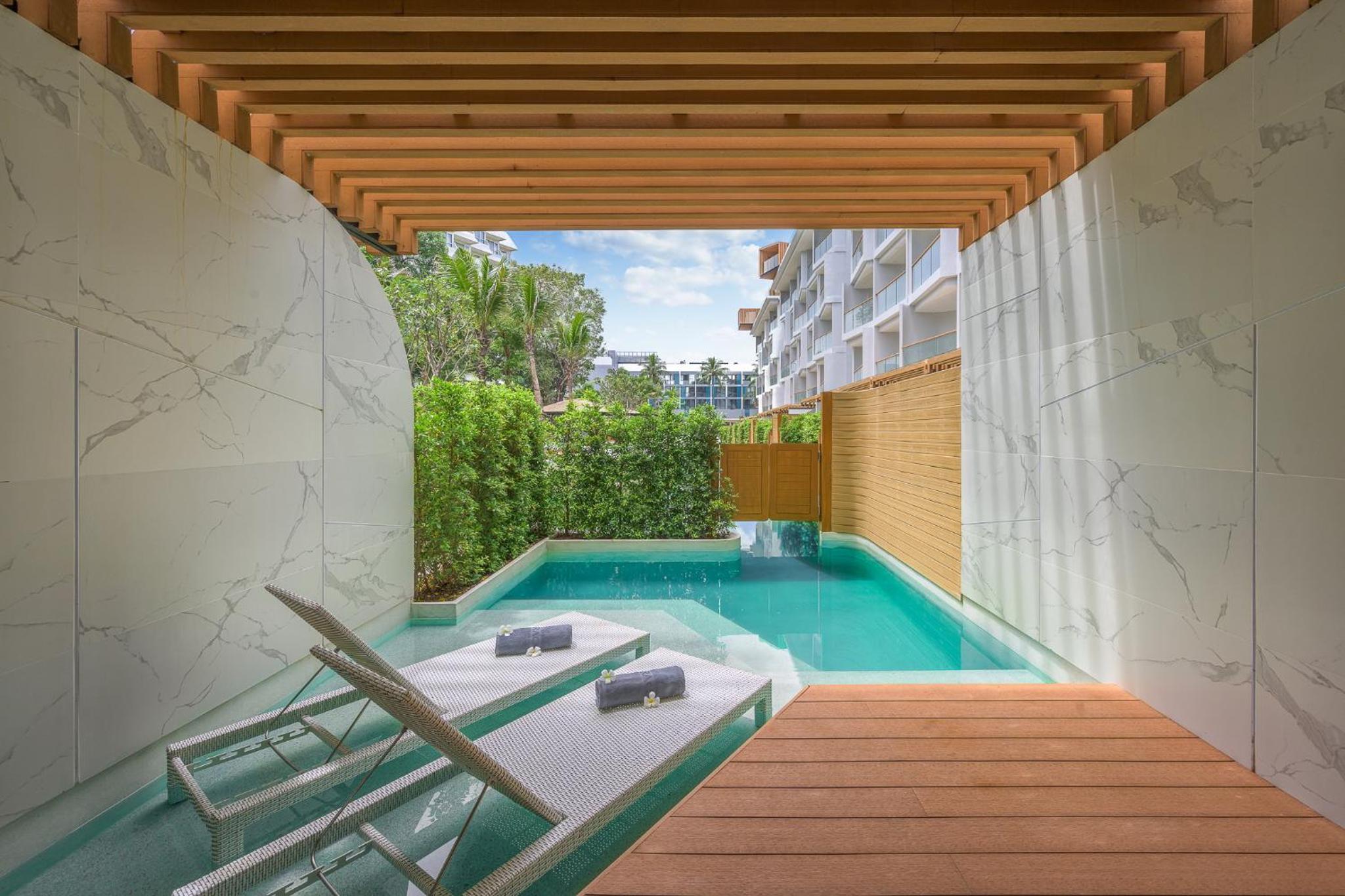 Pool Access - Photo 6