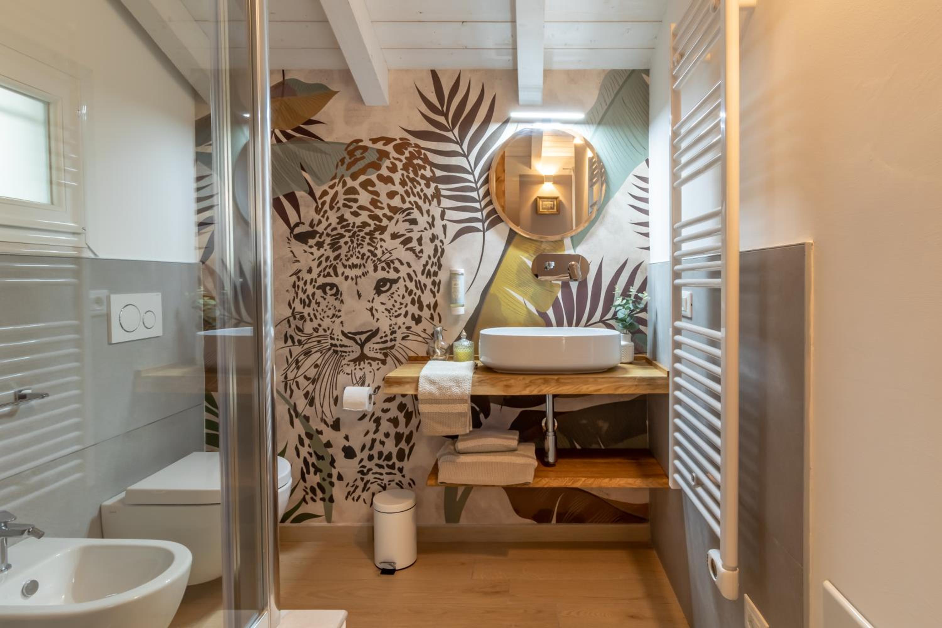 Suite with Terrace - Photo 12