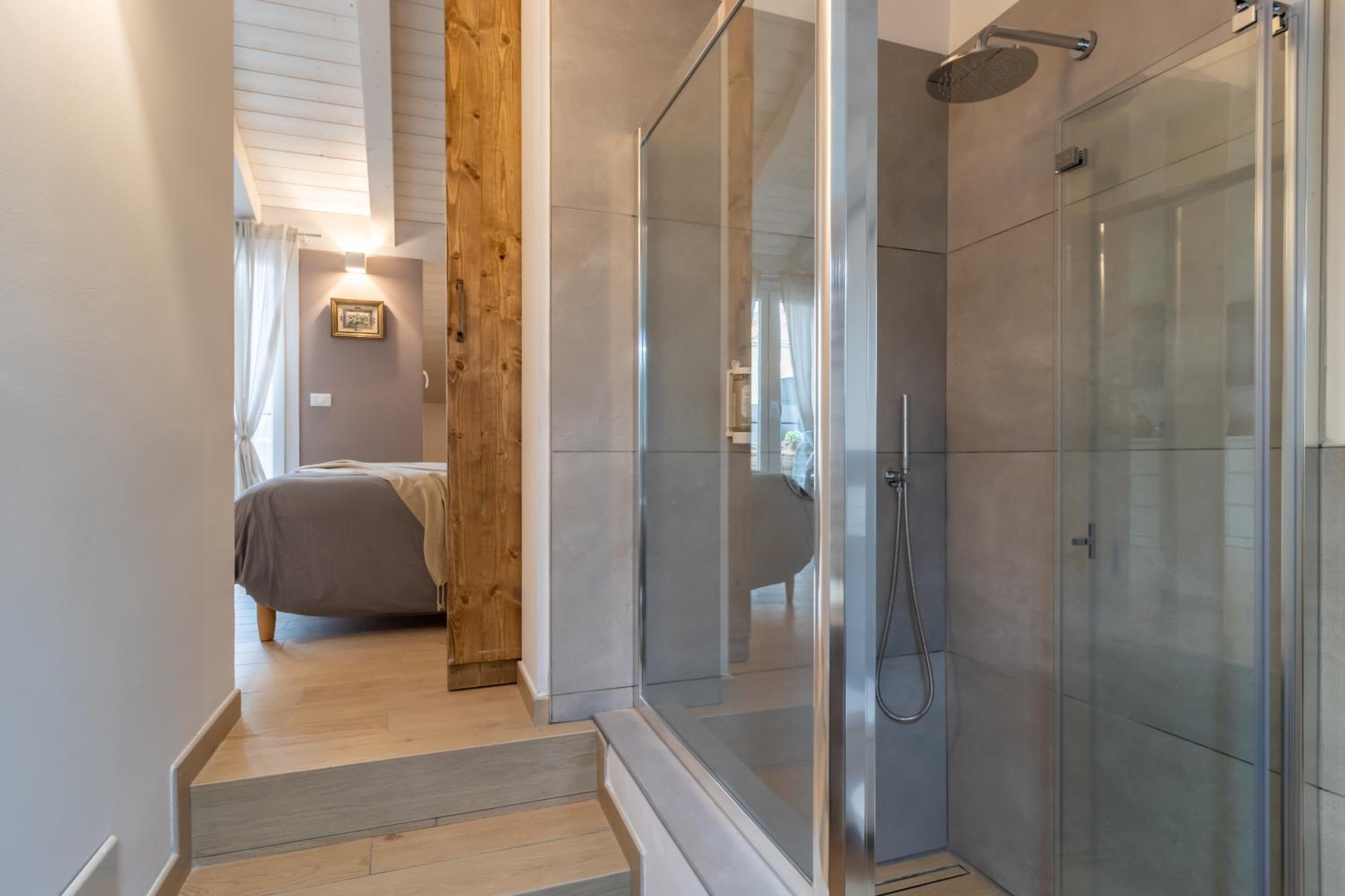 Suite with Terrace - Photo 4