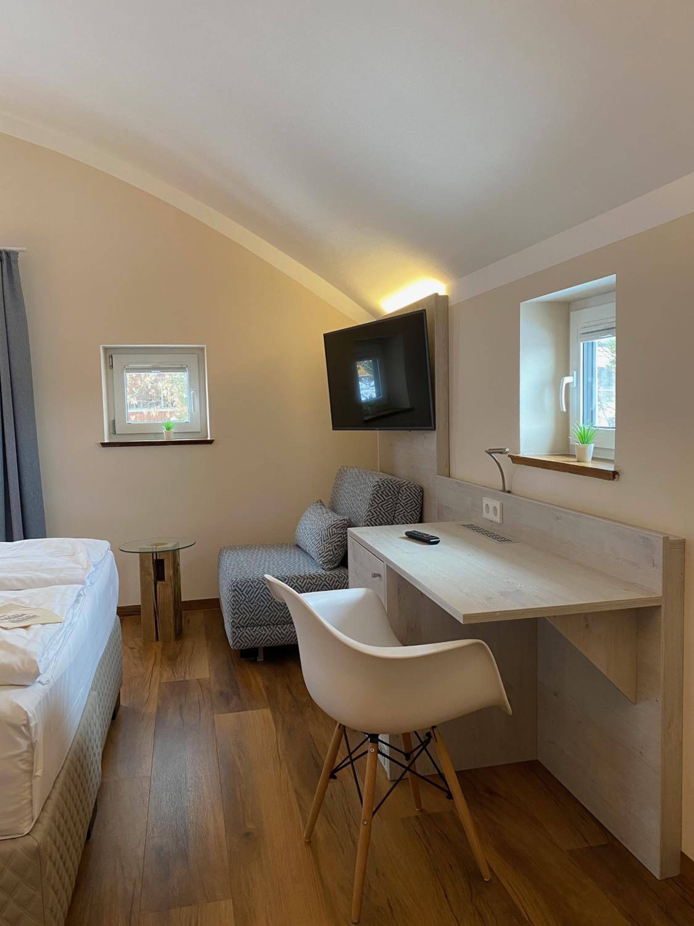 Double Room - Photo 1