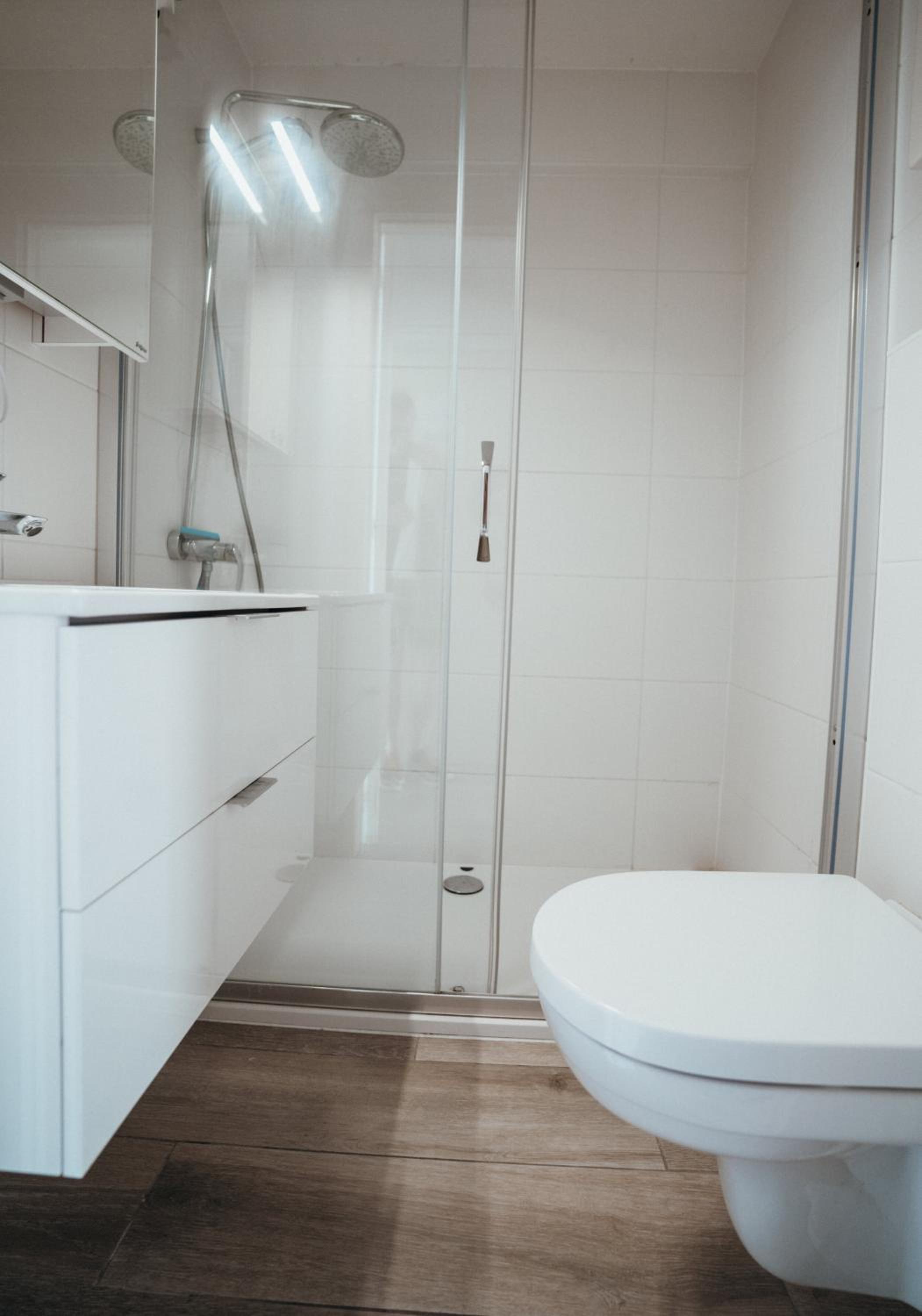 Two-Bedroom Apartment - Photo 2