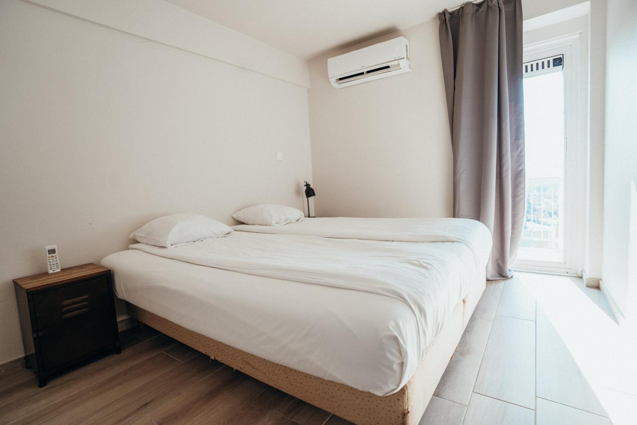 Two-Bedroom Apartment - Photo 3