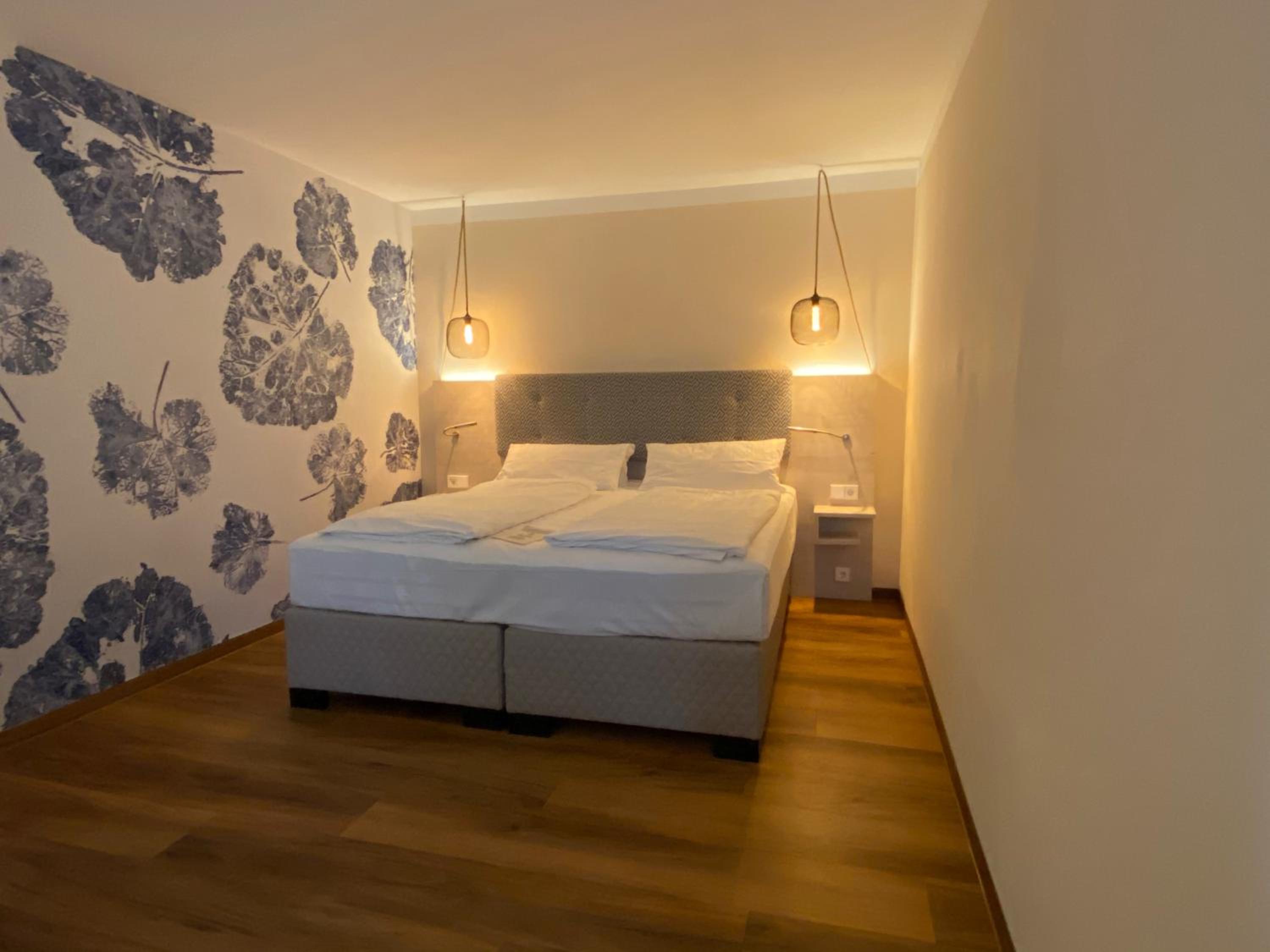 Double Room - Photo 5